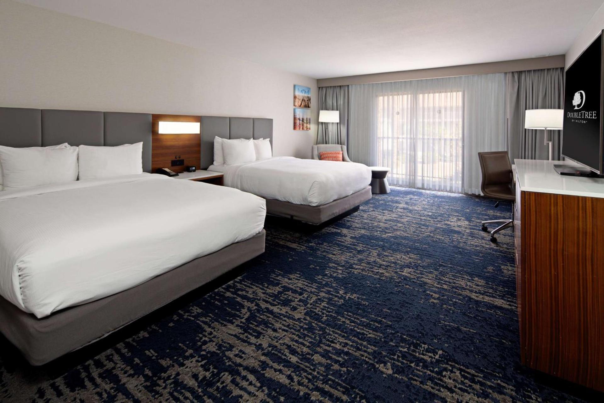 DoubleTree by Hilton Bakersfield photo 10