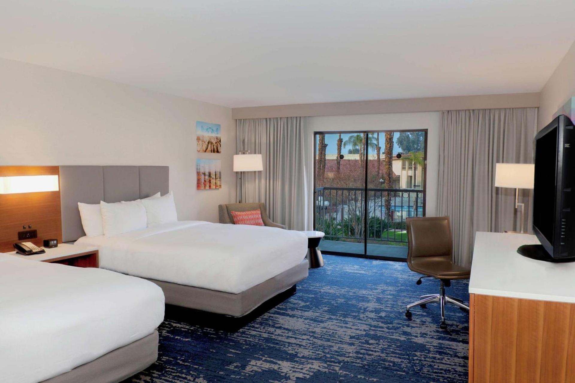 DoubleTree by Hilton Bakersfield photo 26