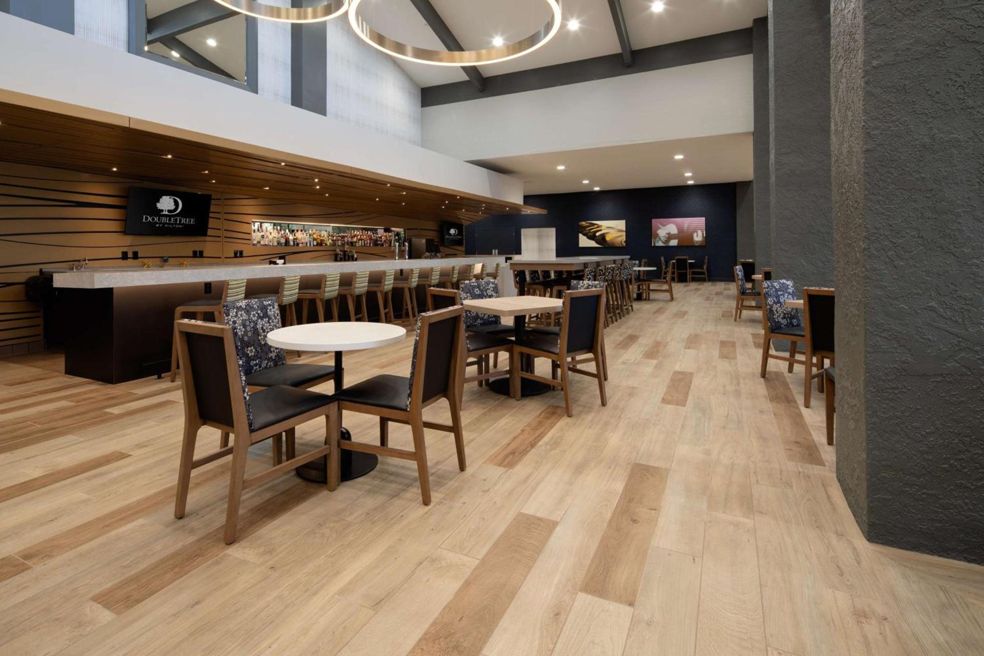 DoubleTree by Hilton Bakersfield photo 19