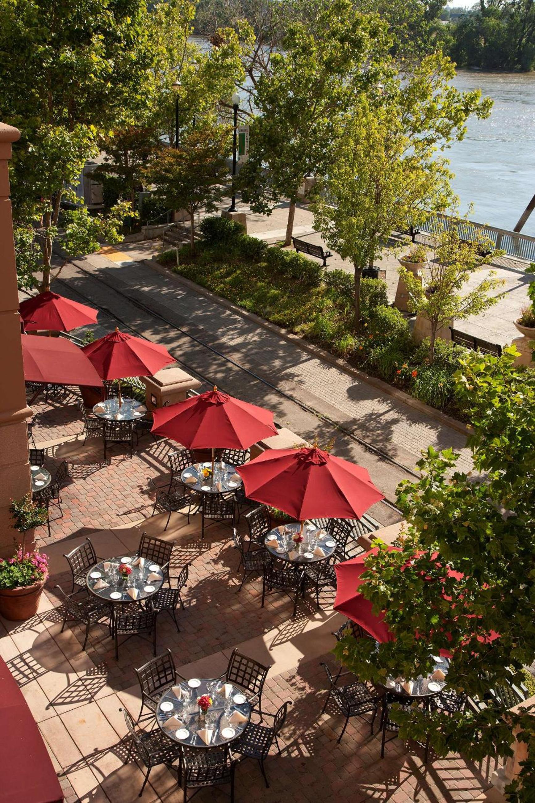 Embassy Suites by Hilton Sacramento Riverfront Promenade photo 36