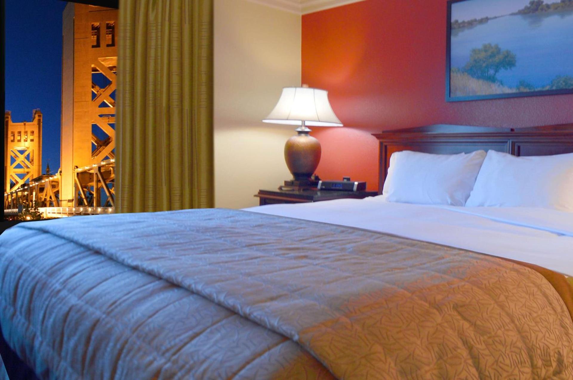 Embassy Suites by Hilton Sacramento Riverfront Promenade photo 66