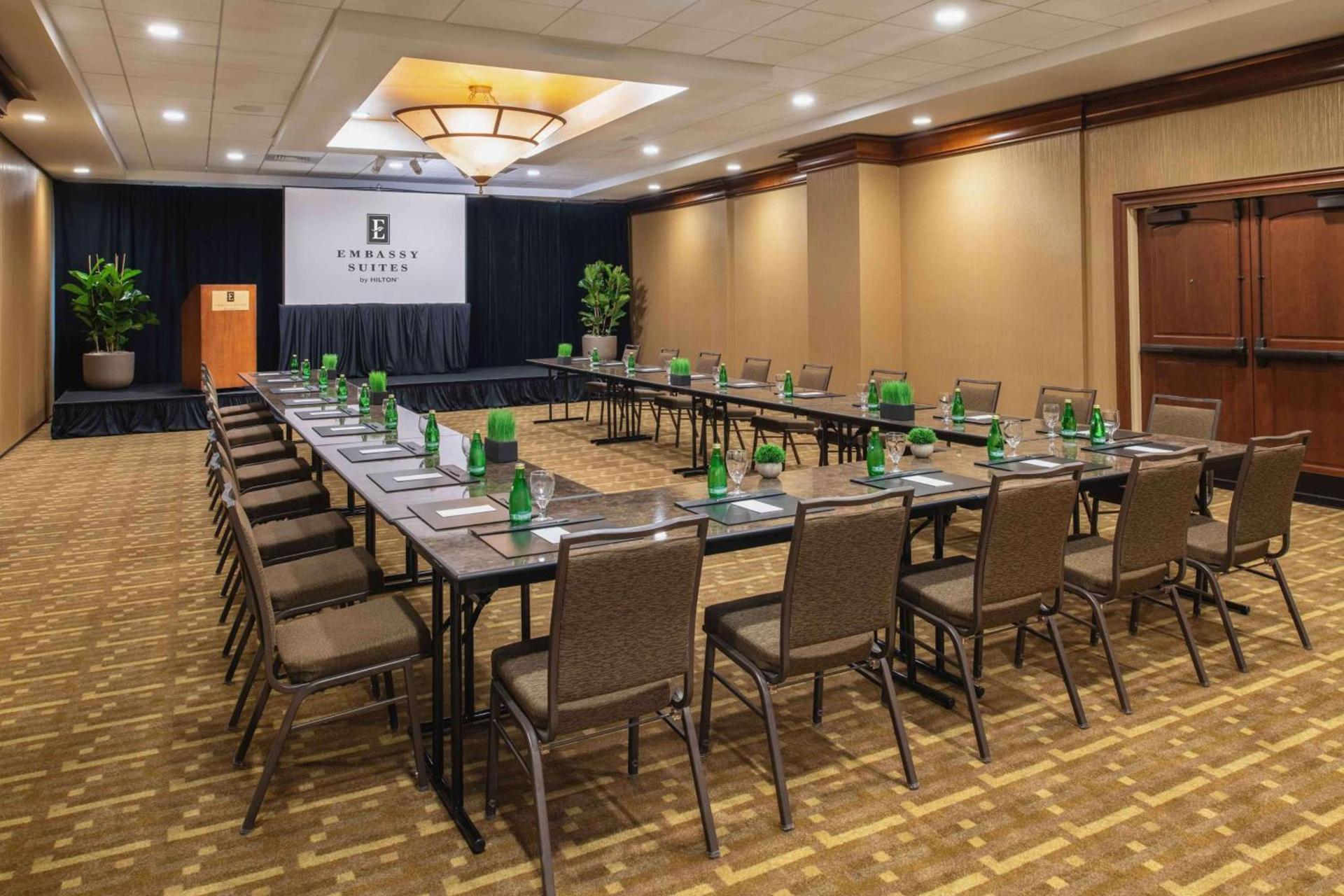 Embassy Suites by Hilton Sacramento Riverfront Promenade photo 87