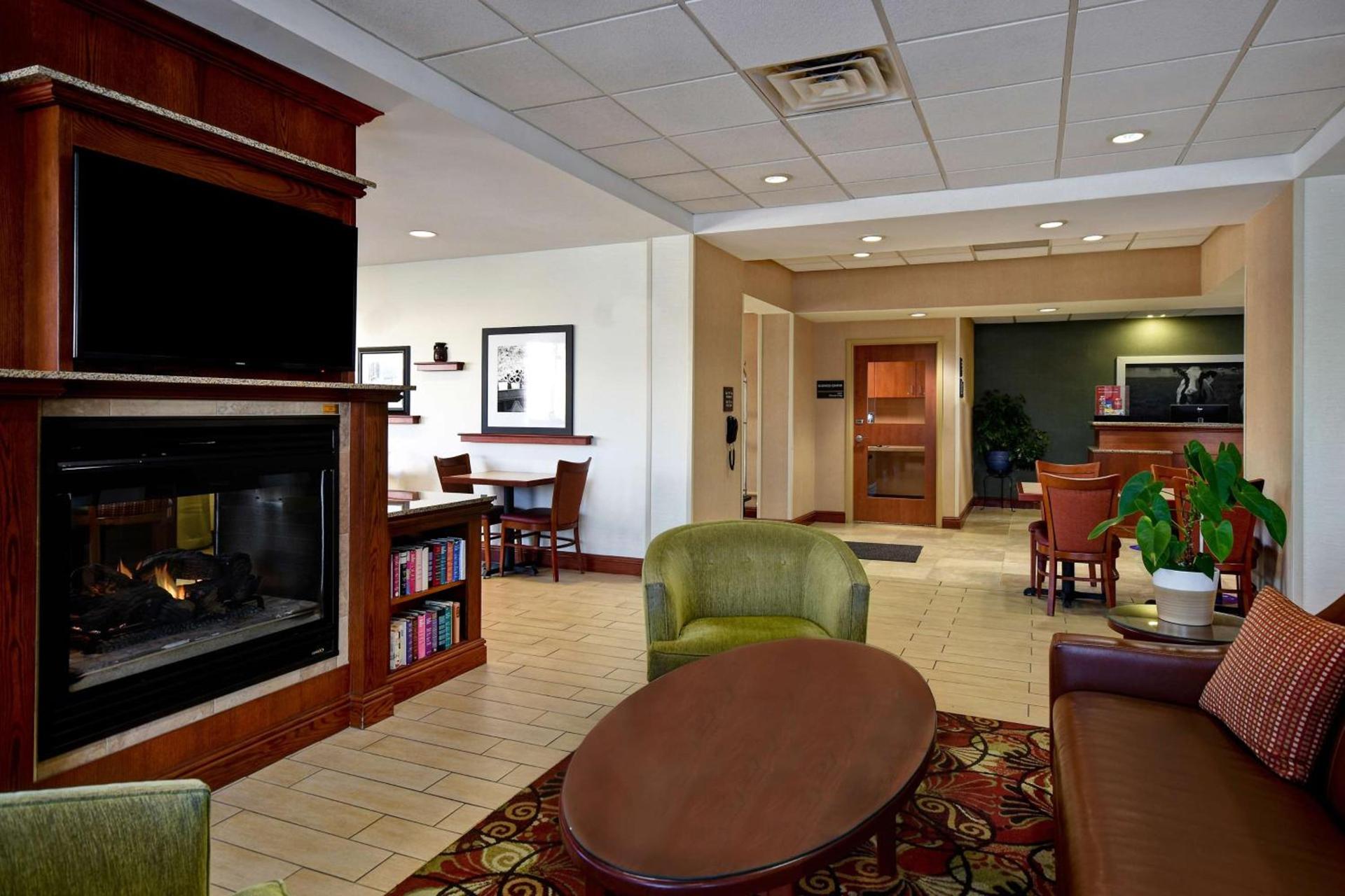Hampton Inn Rutland/Killington photo 10