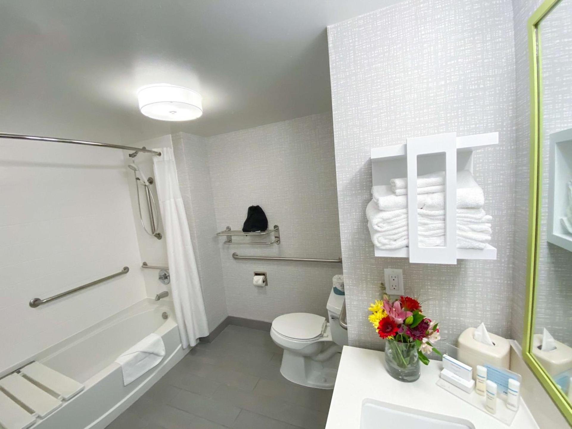 Hampton Inn Carlsbad North San Diego County photo 23
