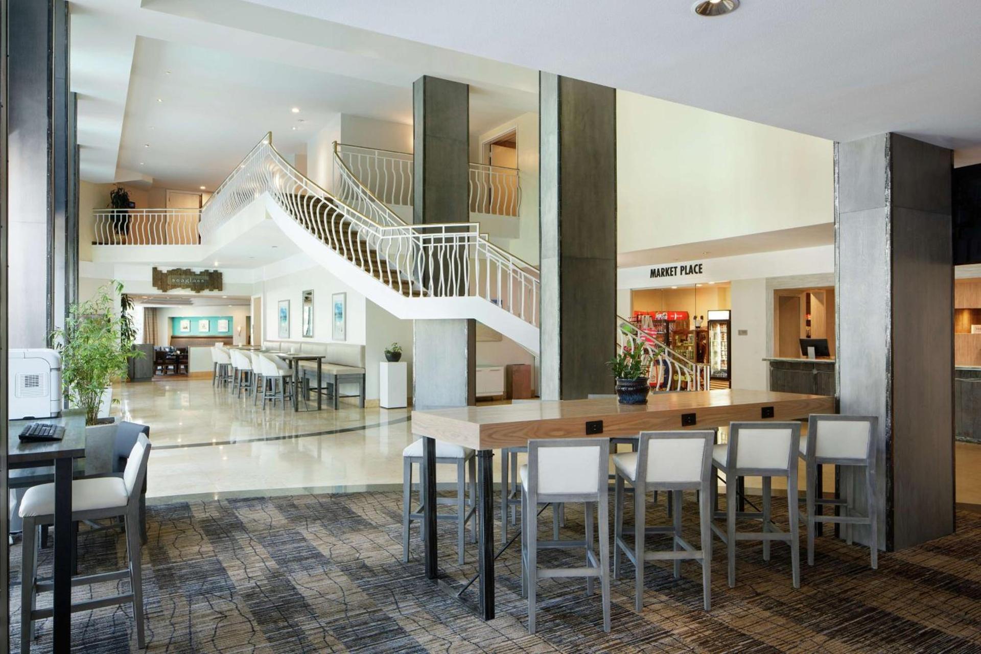 DoubleTree By Hilton San Diego Hotel Circle photo 6