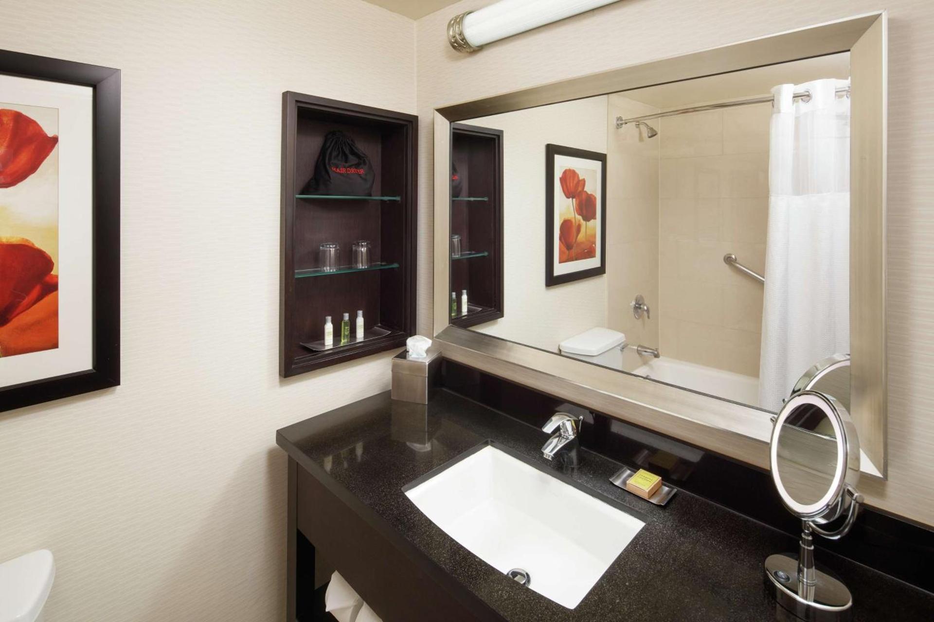 DoubleTree By Hilton San Diego Hotel Circle photo 26