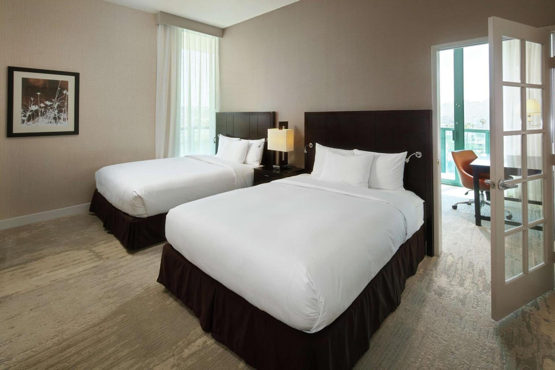 DoubleTree By Hilton San Diego Hotel Circle photo 16