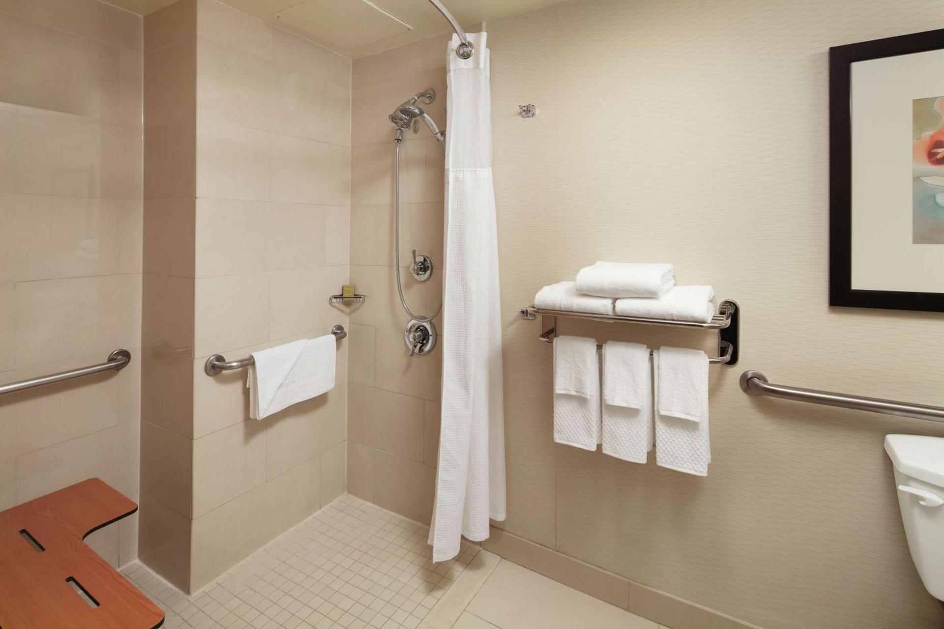 DoubleTree By Hilton San Diego Hotel Circle photo 27