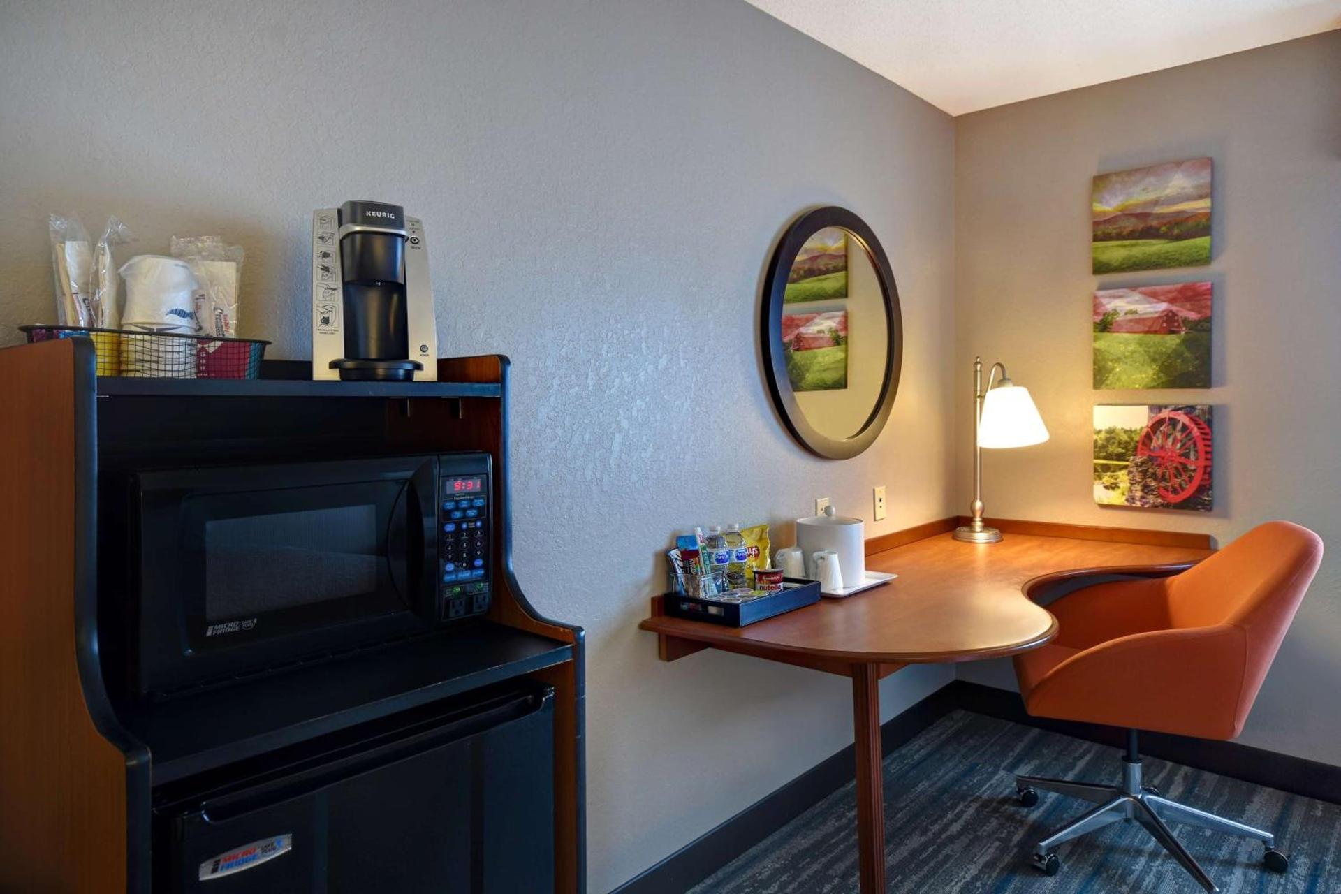 Hampton Inn Rutland/Killington photo 51