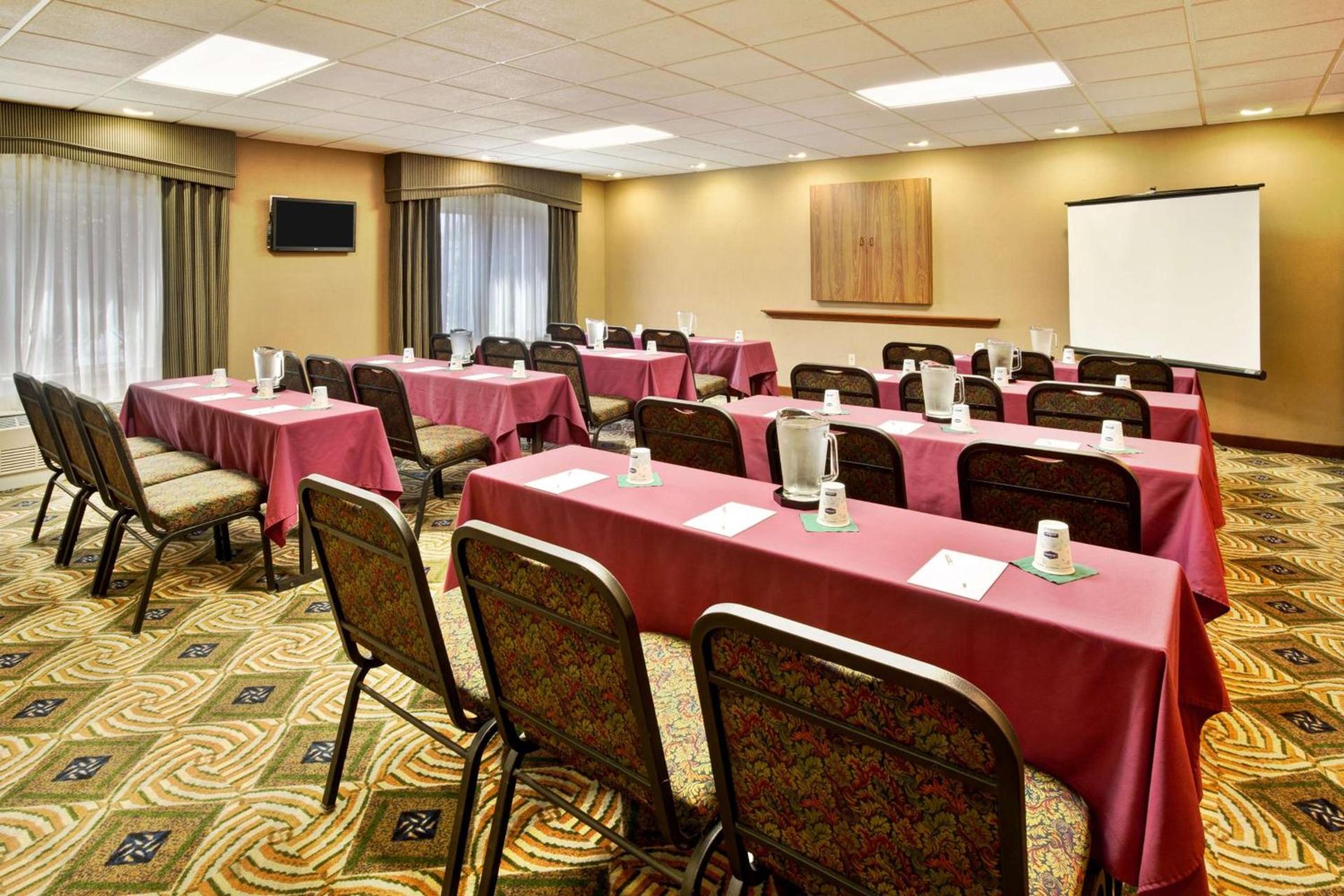 Hampton Inn Rutland/Killington photo 55