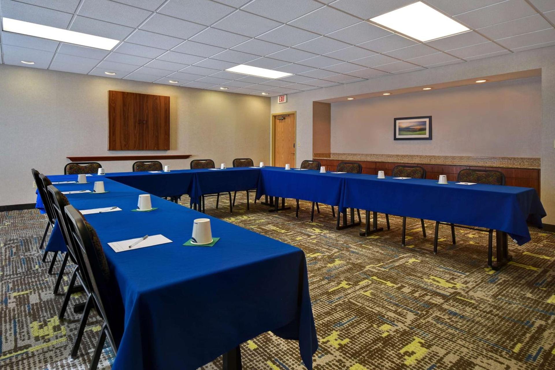Hampton Inn Rutland/Killington photo 57