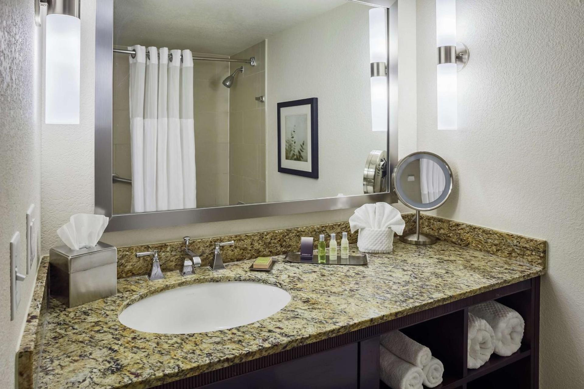 DoubleTree by Hilton San Antonio Downtown photo 21