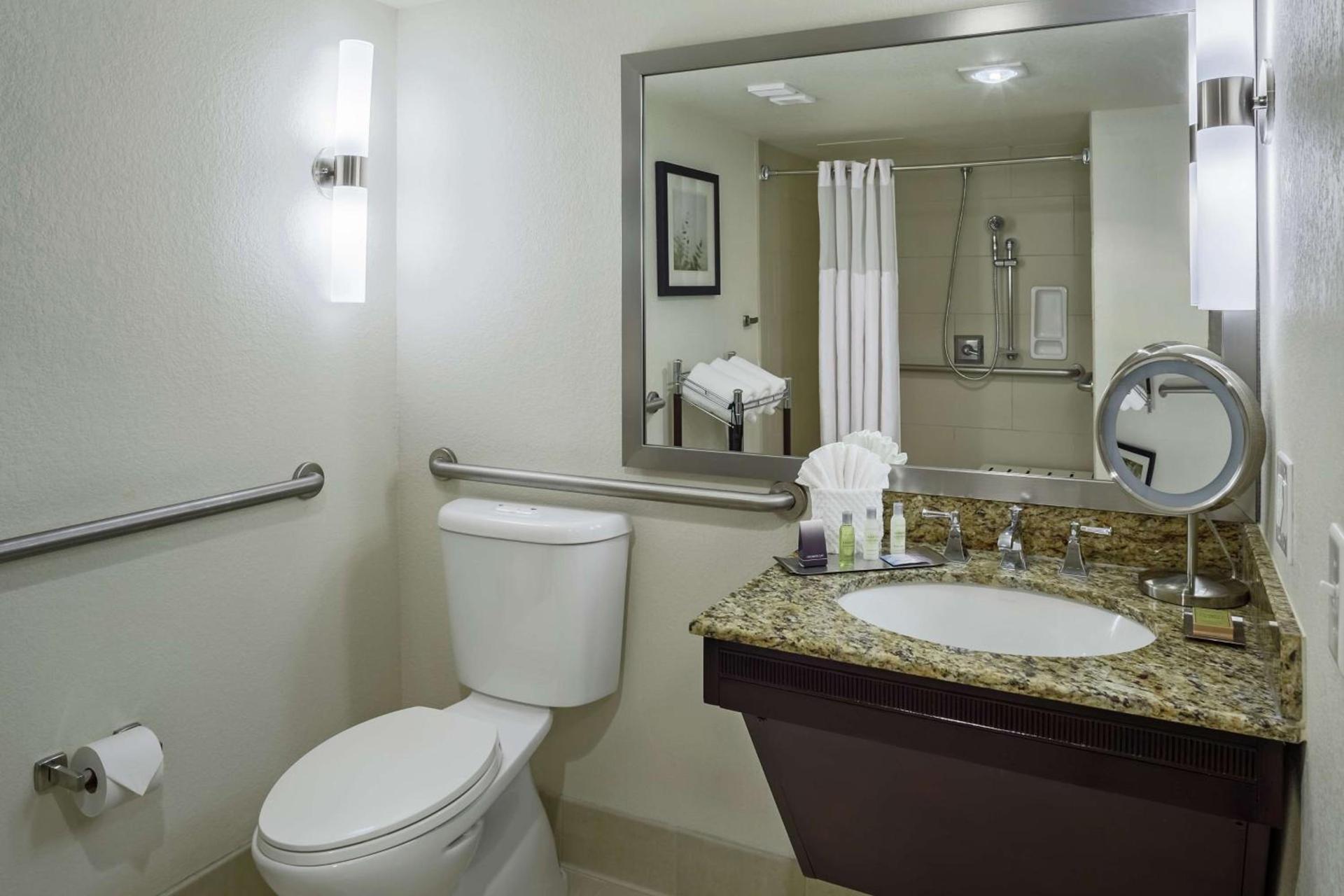 DoubleTree by Hilton San Antonio Downtown photo 25