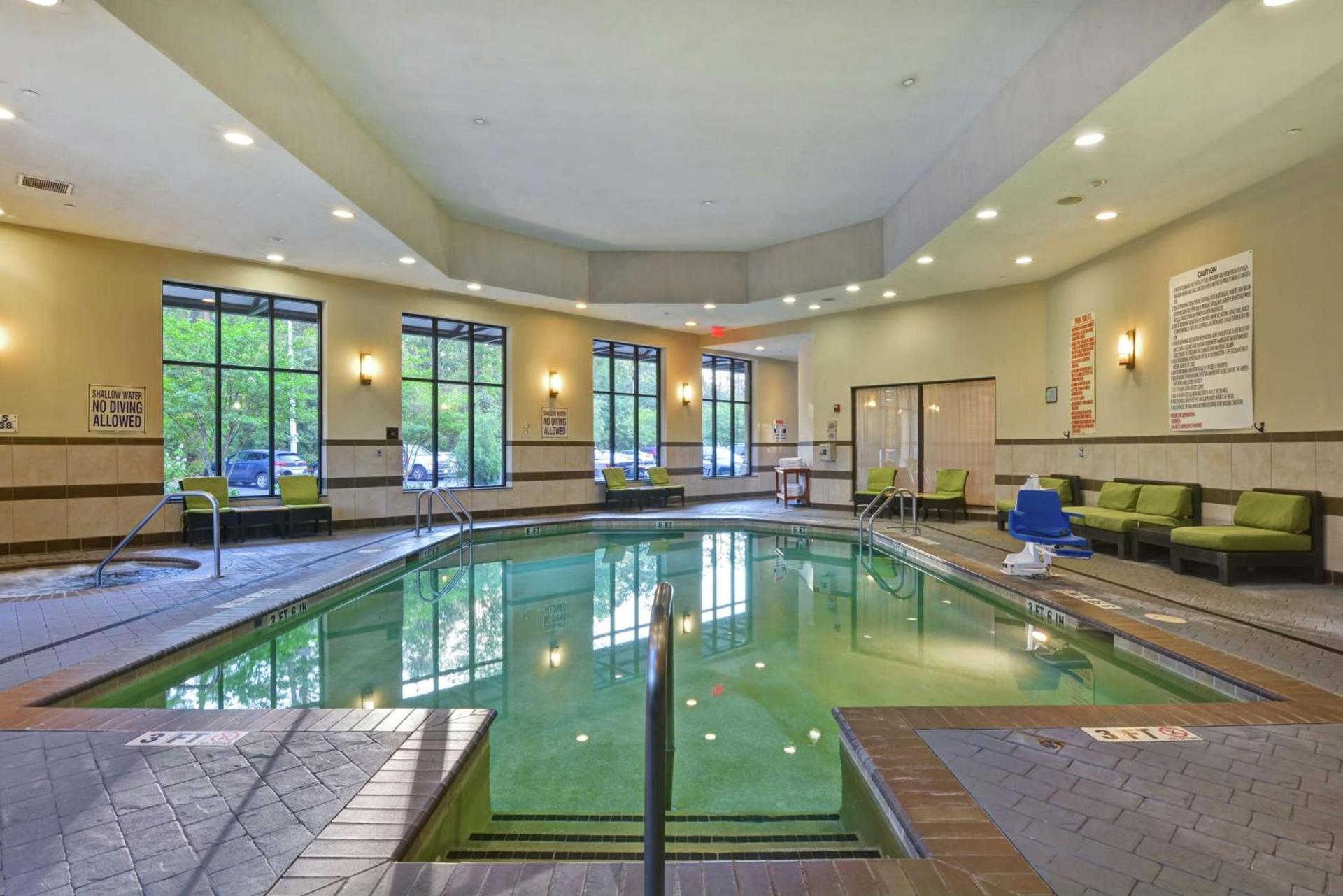 Embassy Suites Savannah Airport photo 11