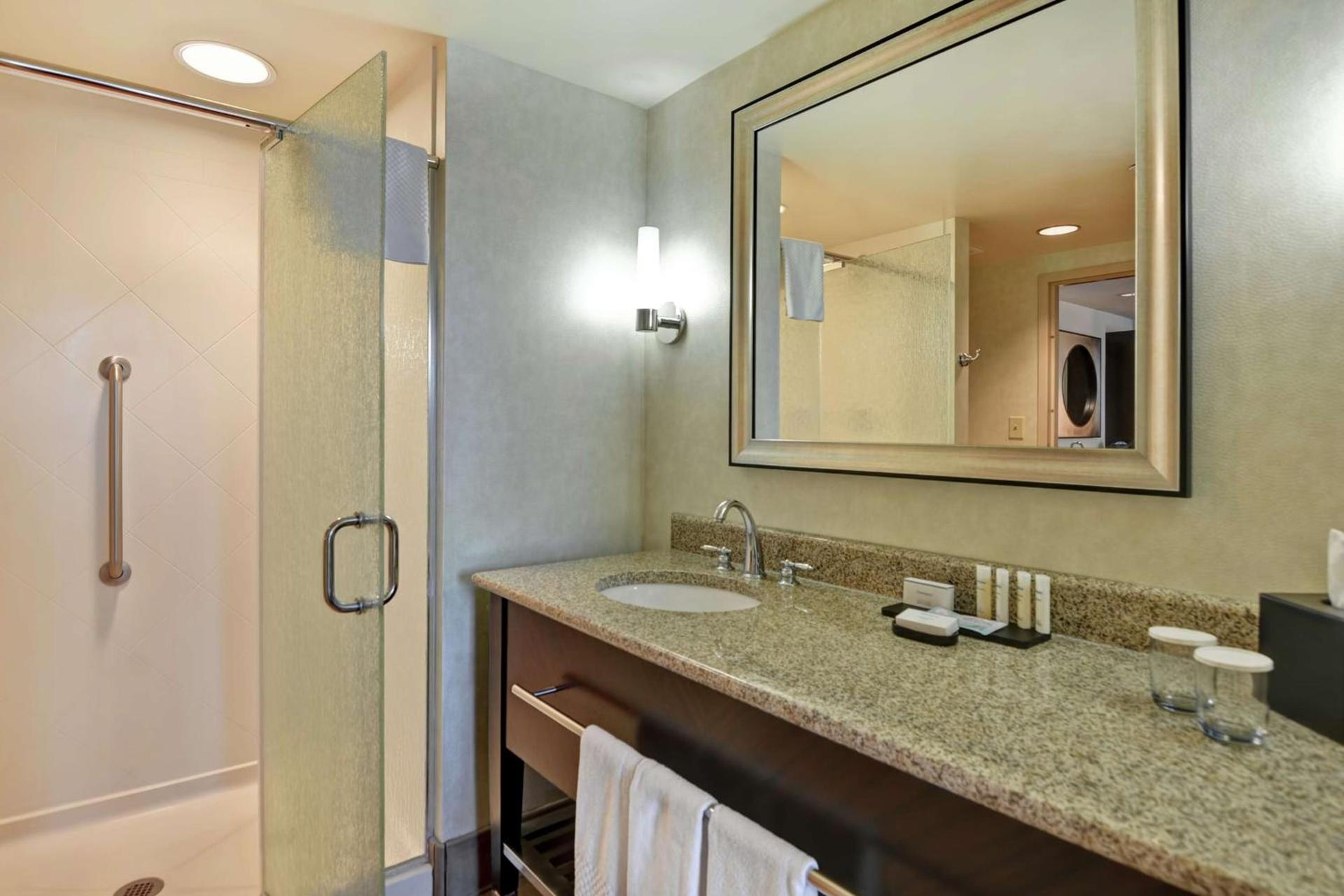 Embassy Suites Savannah Airport photo 37