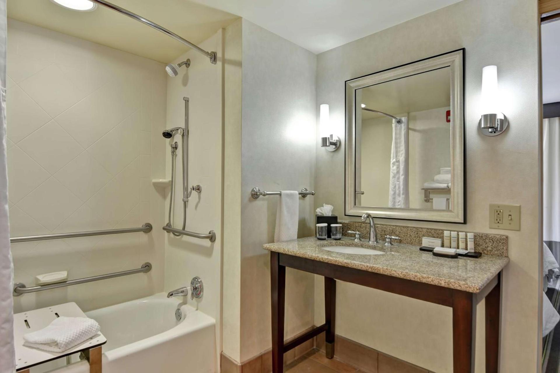 Embassy Suites Savannah Airport photo 42