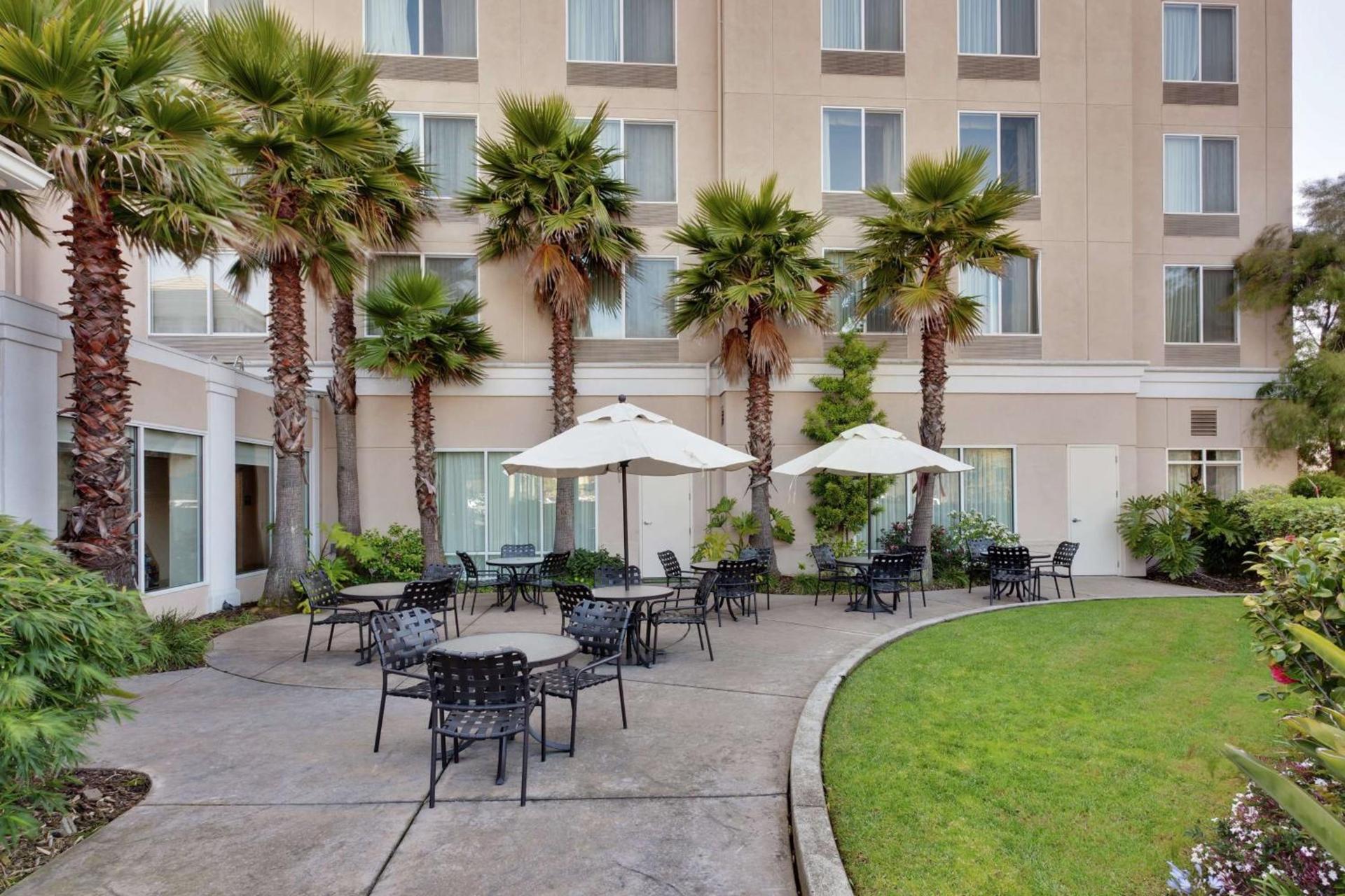 Hilton Garden Inn San Francisco Airport North photo 4