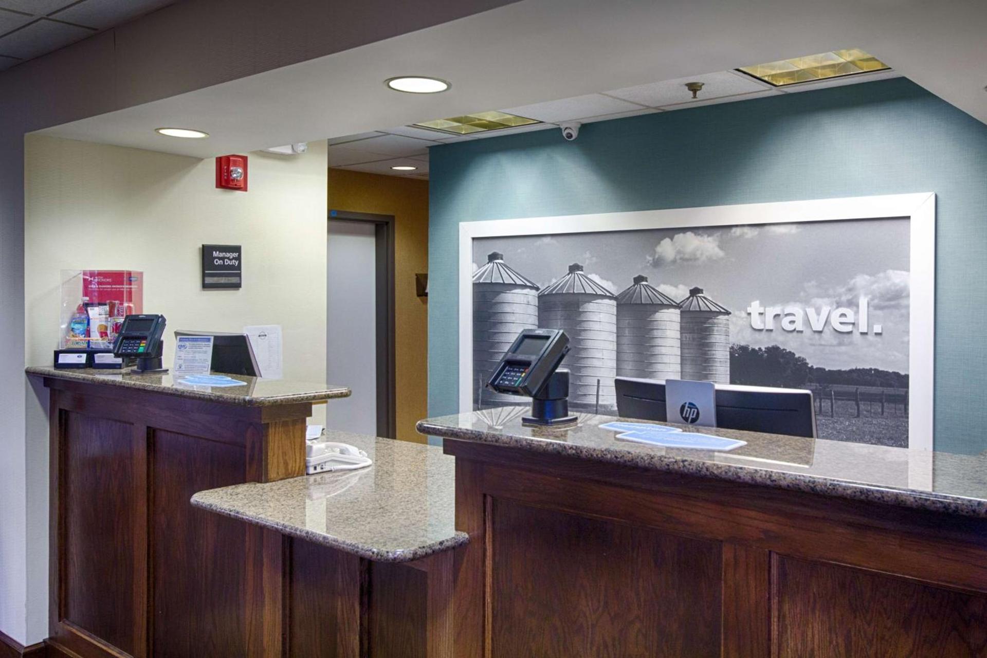Hampton Inn Salina photo 5