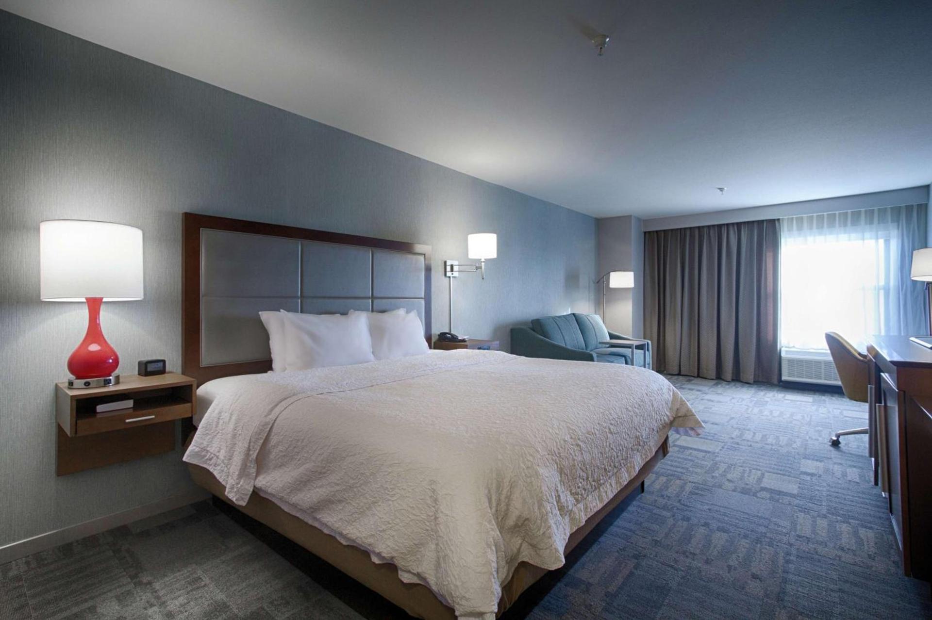 Hampton Inn Salina photo 18