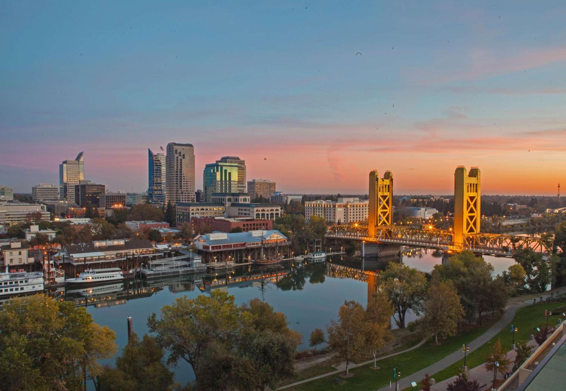 Hilton Sacramento Arden West photo 6