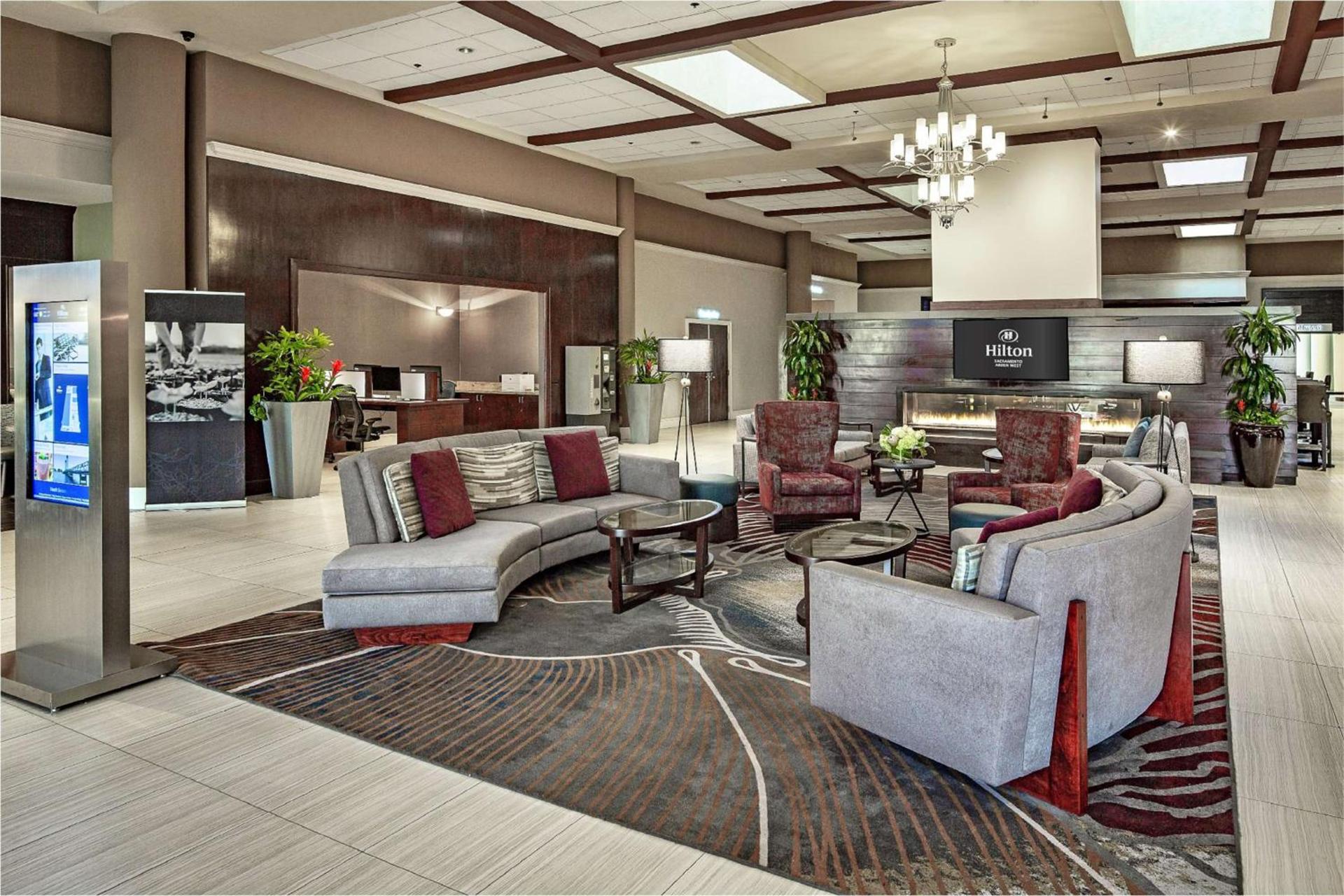 Hilton Sacramento Arden West photo 8