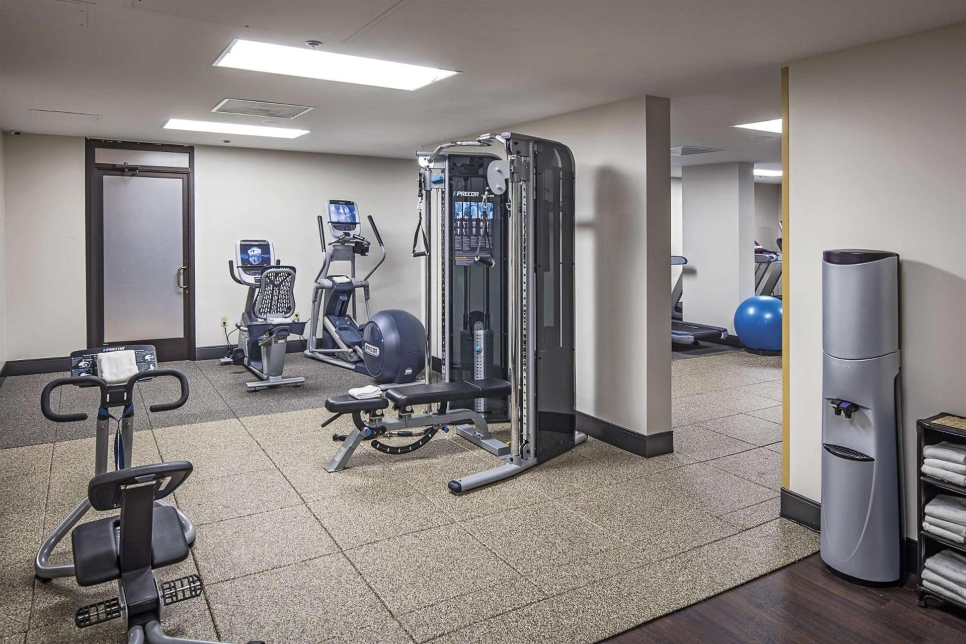 Hilton Sacramento Arden West photo 16