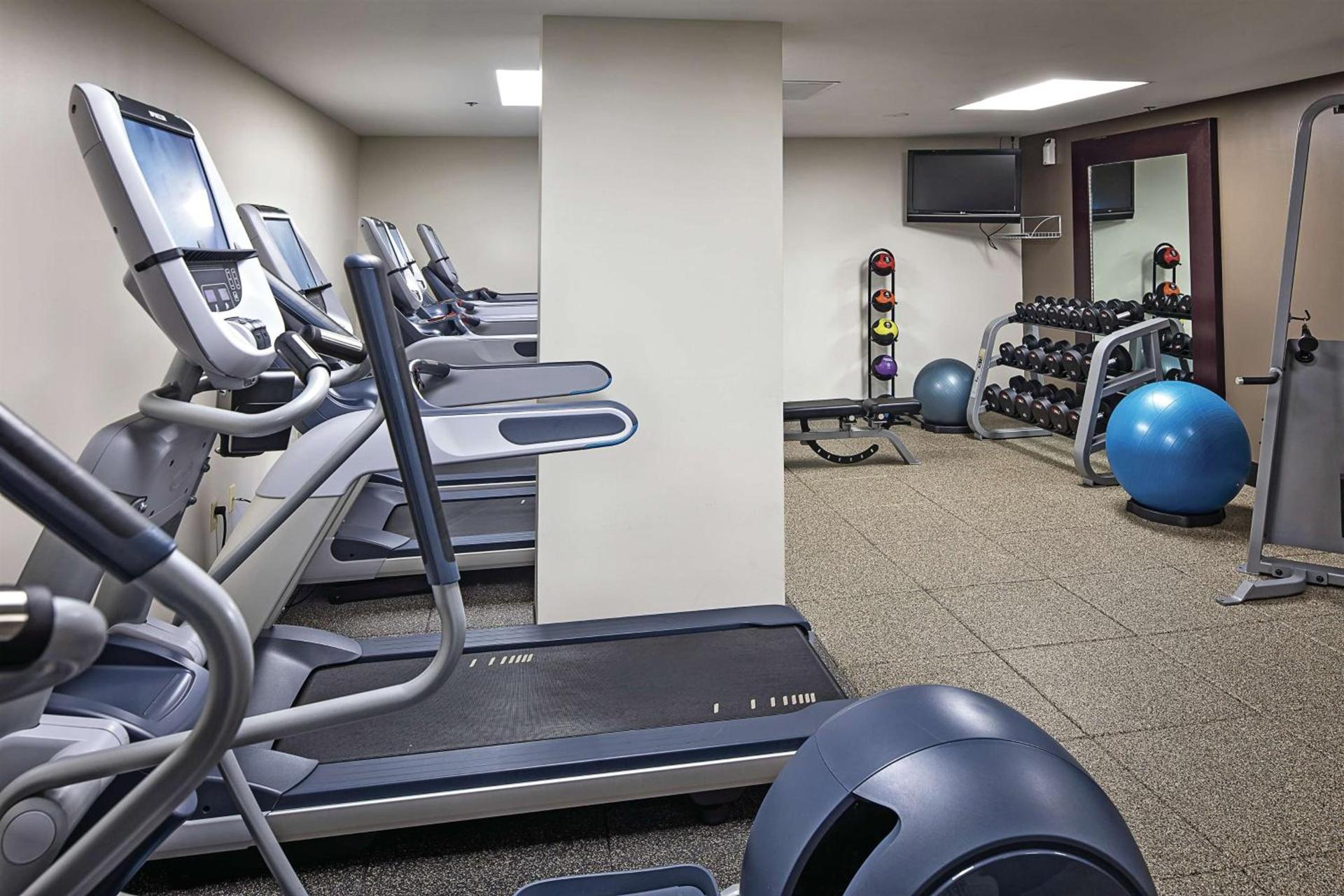 Hilton Sacramento Arden West photo 17