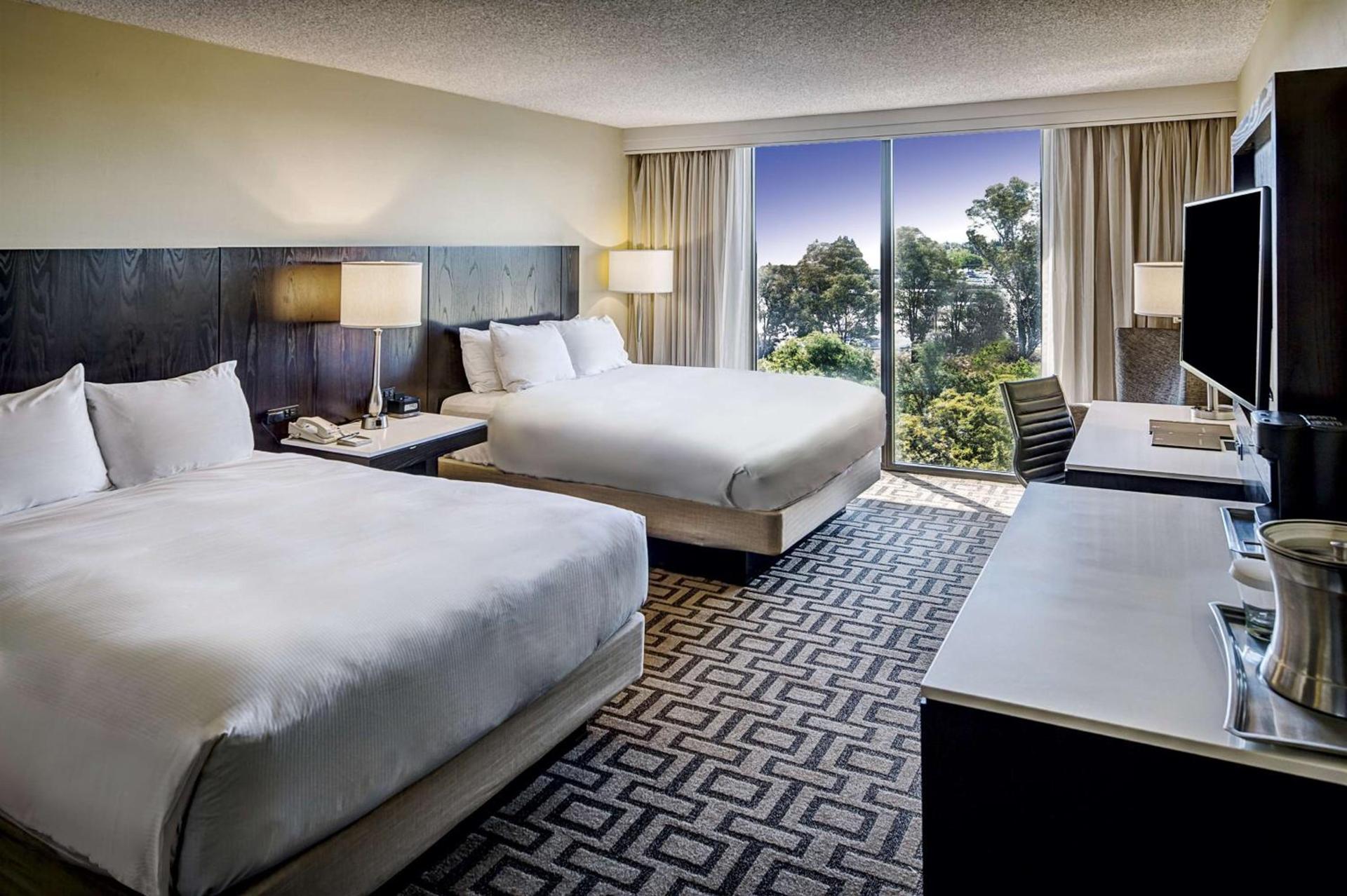 Hilton Sacramento Arden West photo 20