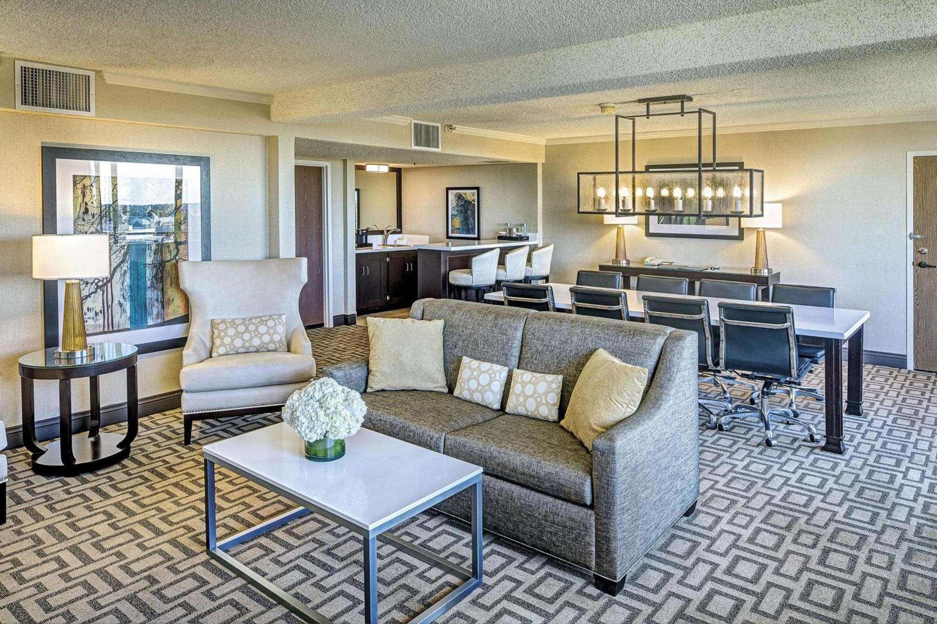 Hilton Sacramento Arden West photo 25