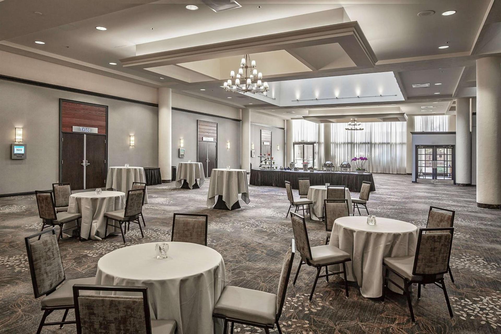 Hilton Sacramento Arden West photo 27