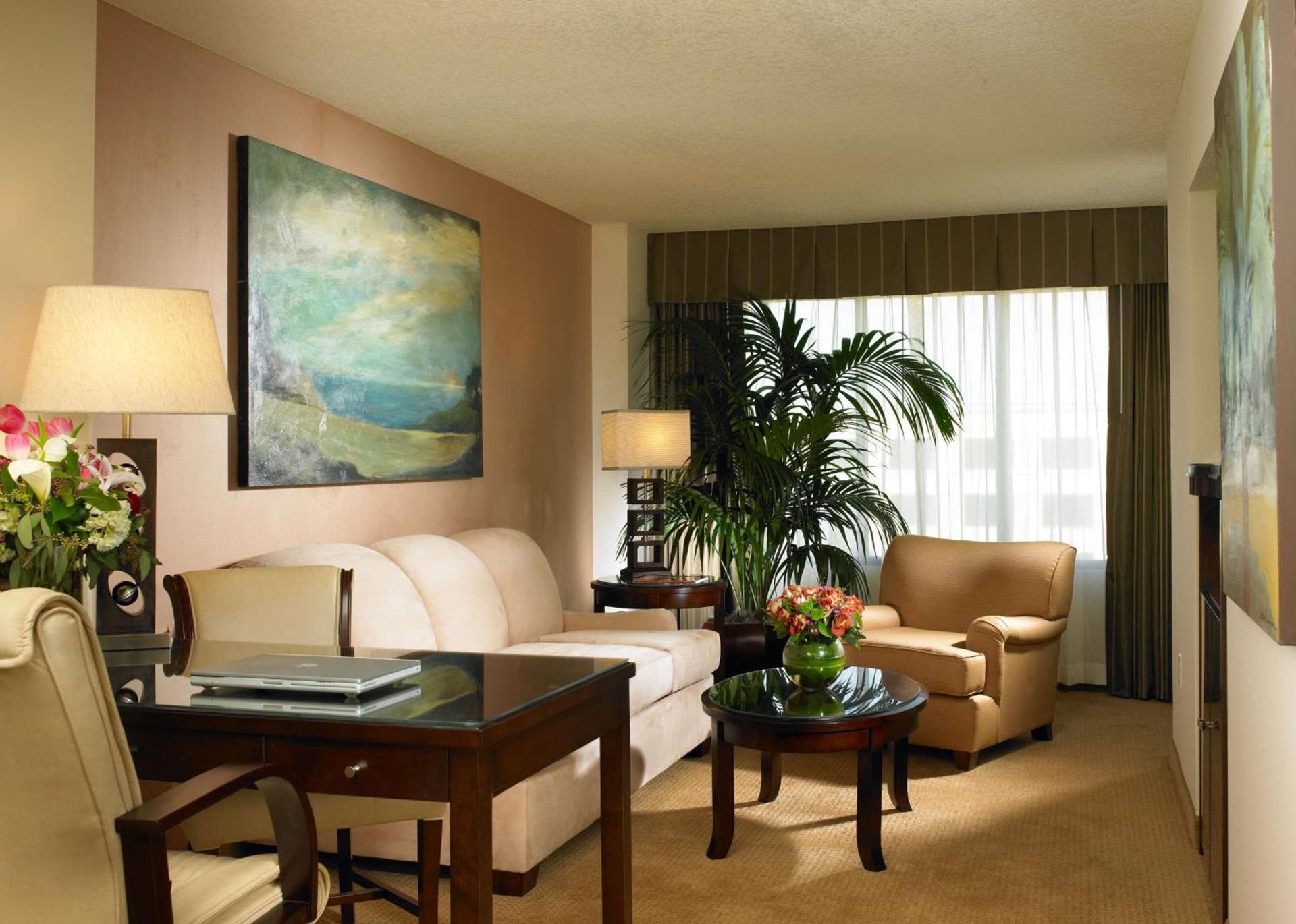 DoubleTree Suites By Hilton Anaheim Resort/Convention Center photo 13