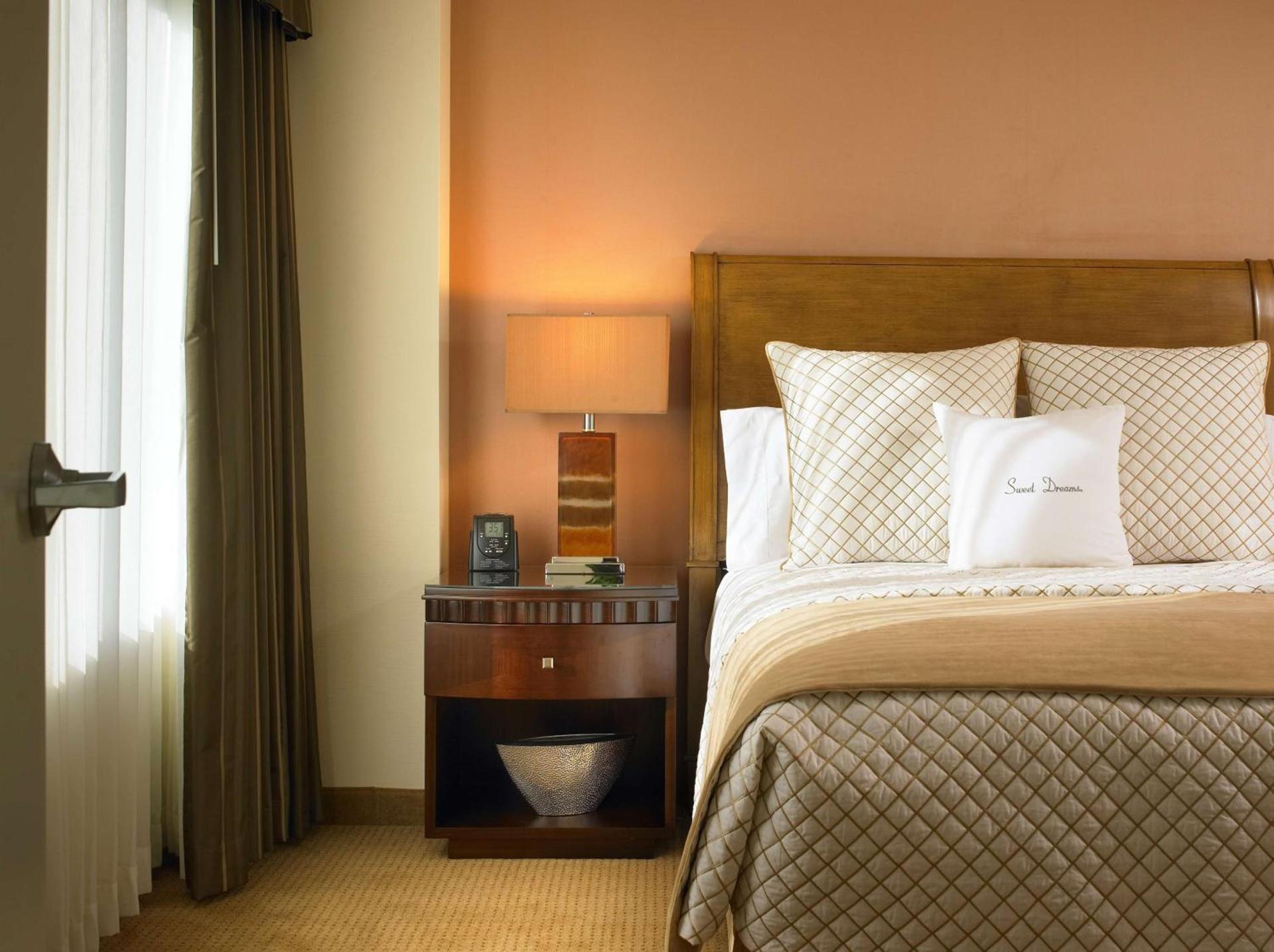 DoubleTree Suites By Hilton Anaheim Resort/Convention Center photo 15