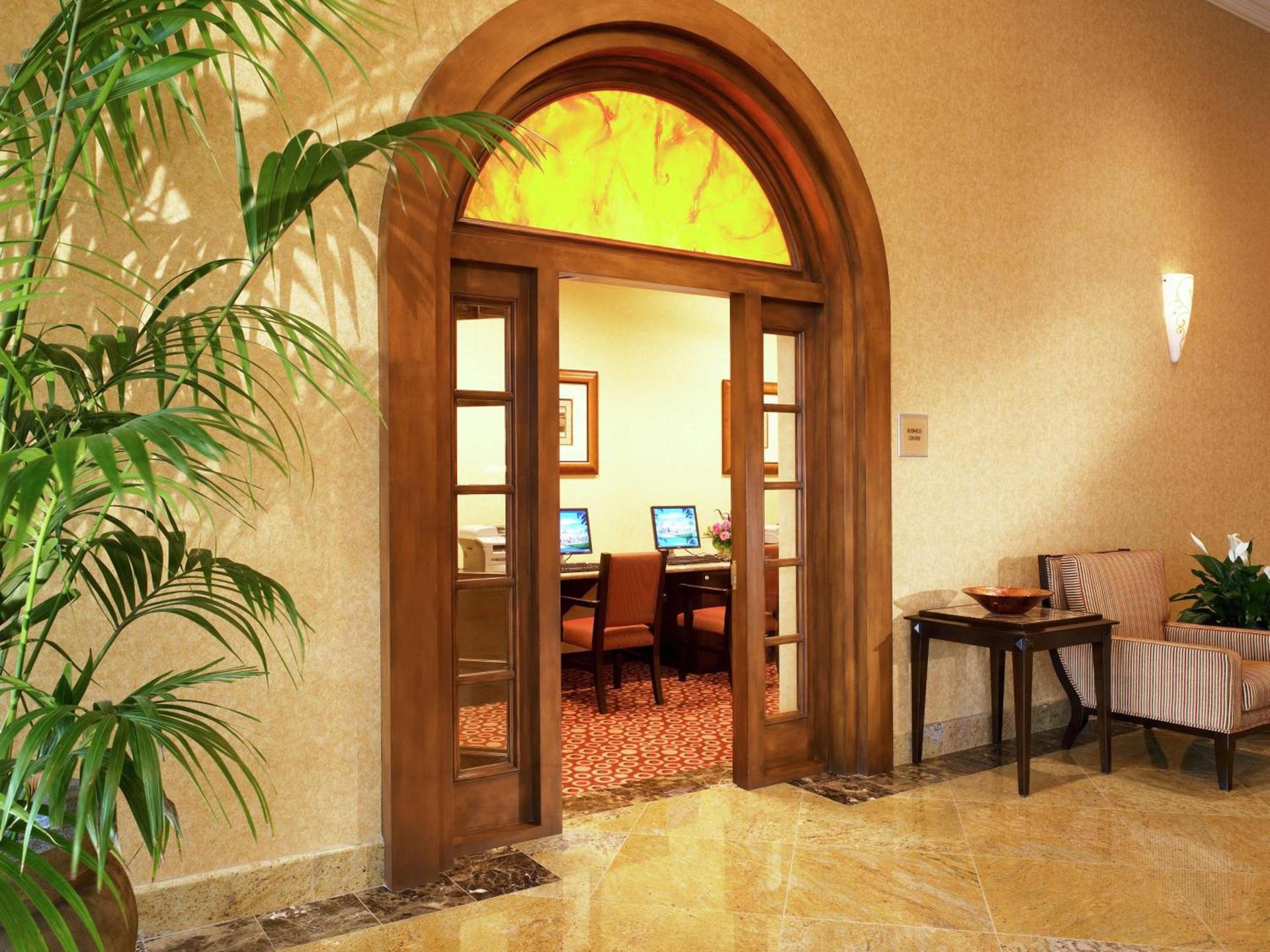 DoubleTree Suites By Hilton Anaheim Resort/Convention Center photo 29