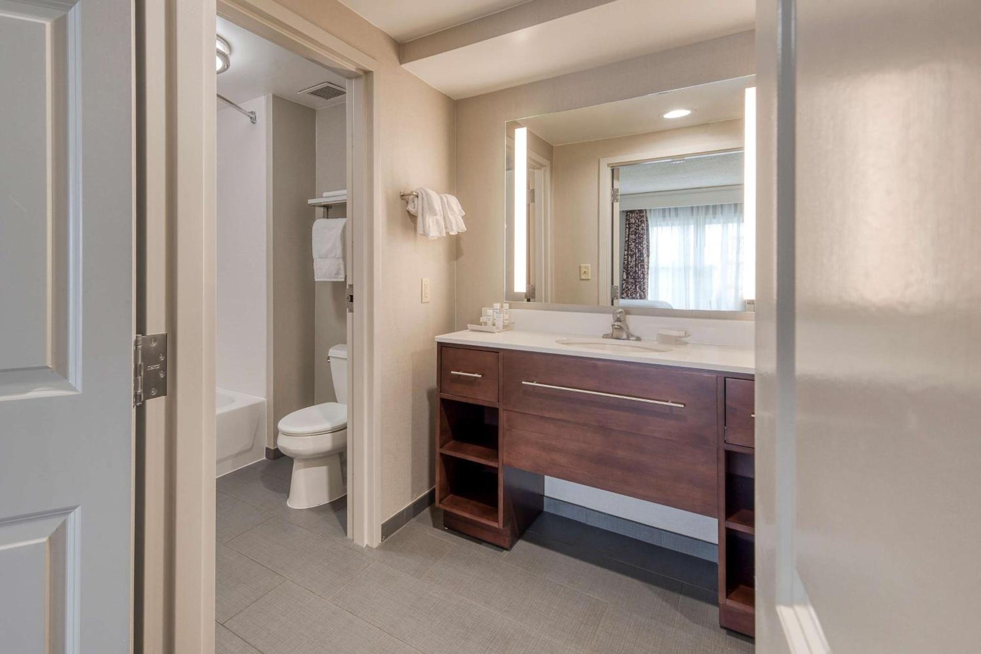 Homewood Suites by Hilton Olmsted Village photo 31