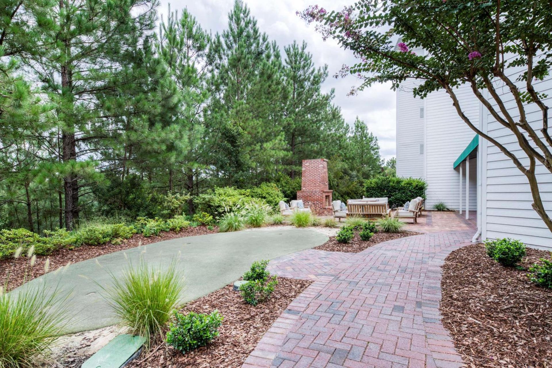 Homewood Suites by Hilton Olmsted Village photo 4