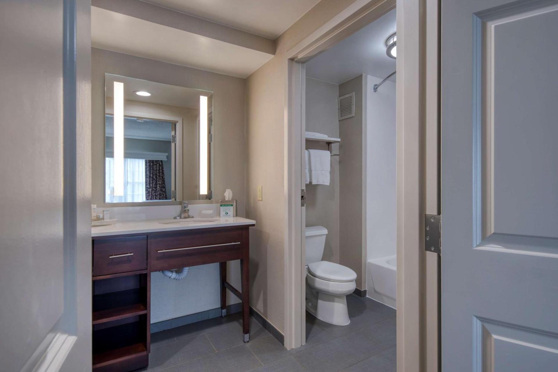 Homewood Suites by Hilton Olmsted Village photo 64