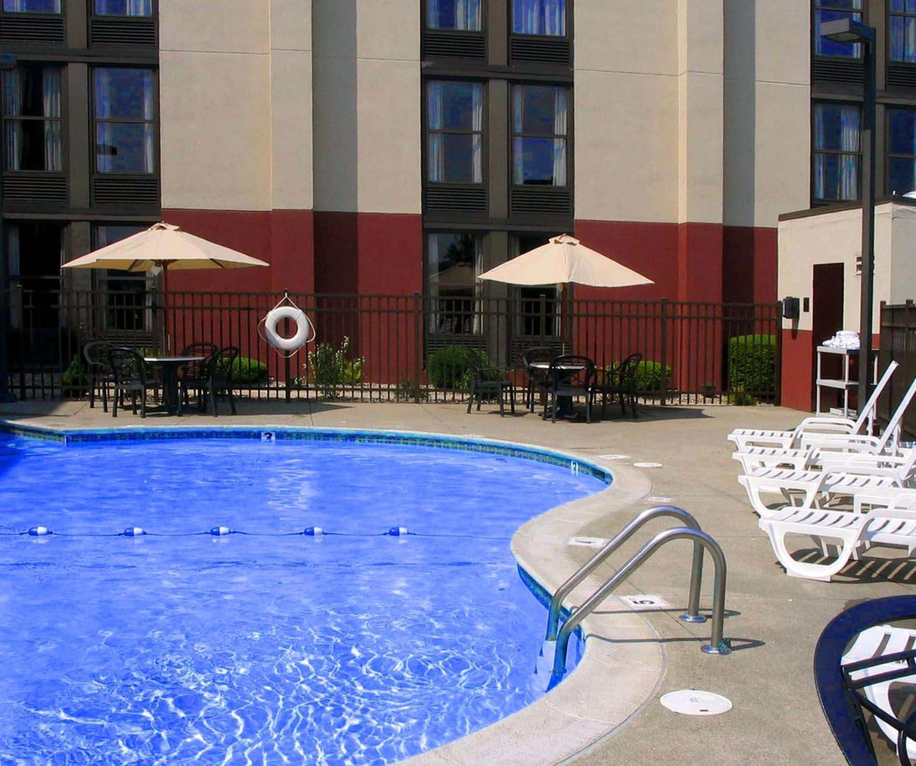 Hampton Inn West Springfield photo 6