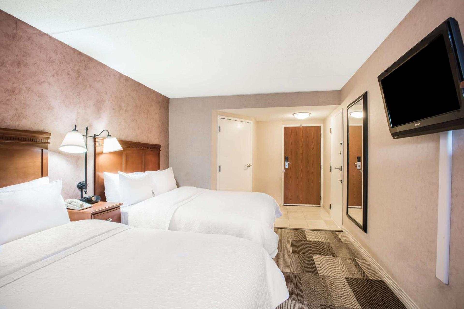 Hampton Inn West Springfield photo 25