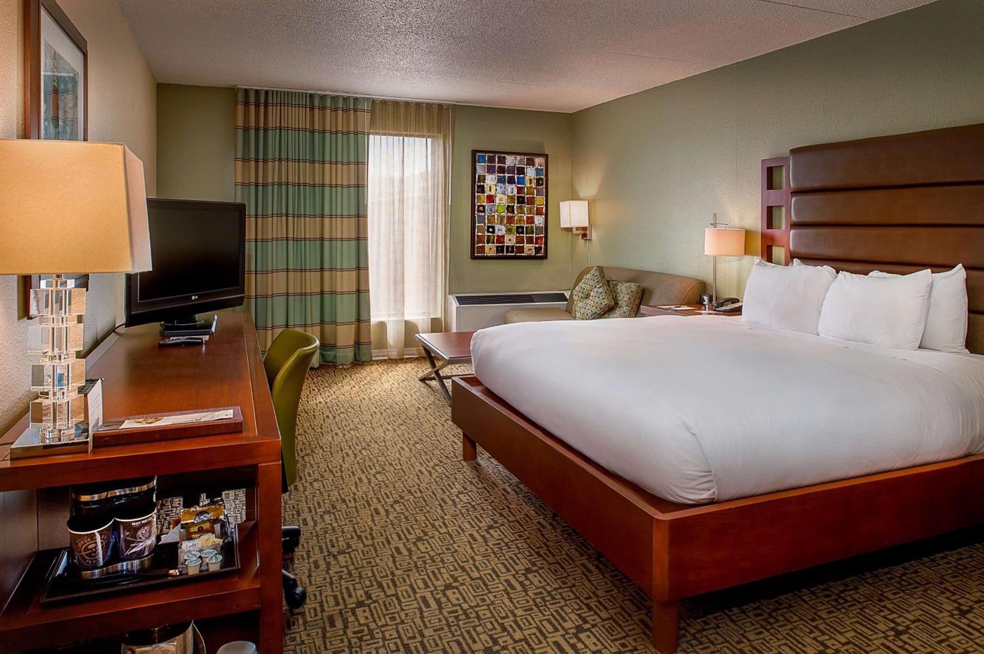 DoubleTree by Hilton Collinsville/St.Louis photo 25