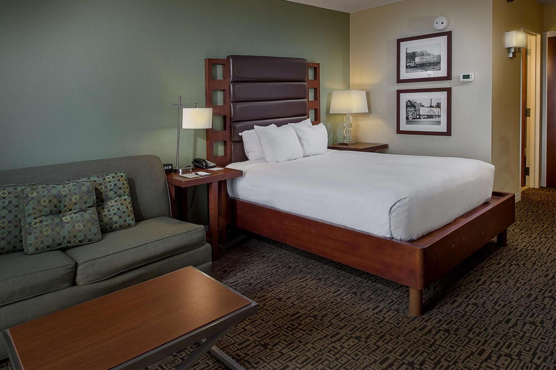 DoubleTree by Hilton Collinsville/St.Louis photo 29