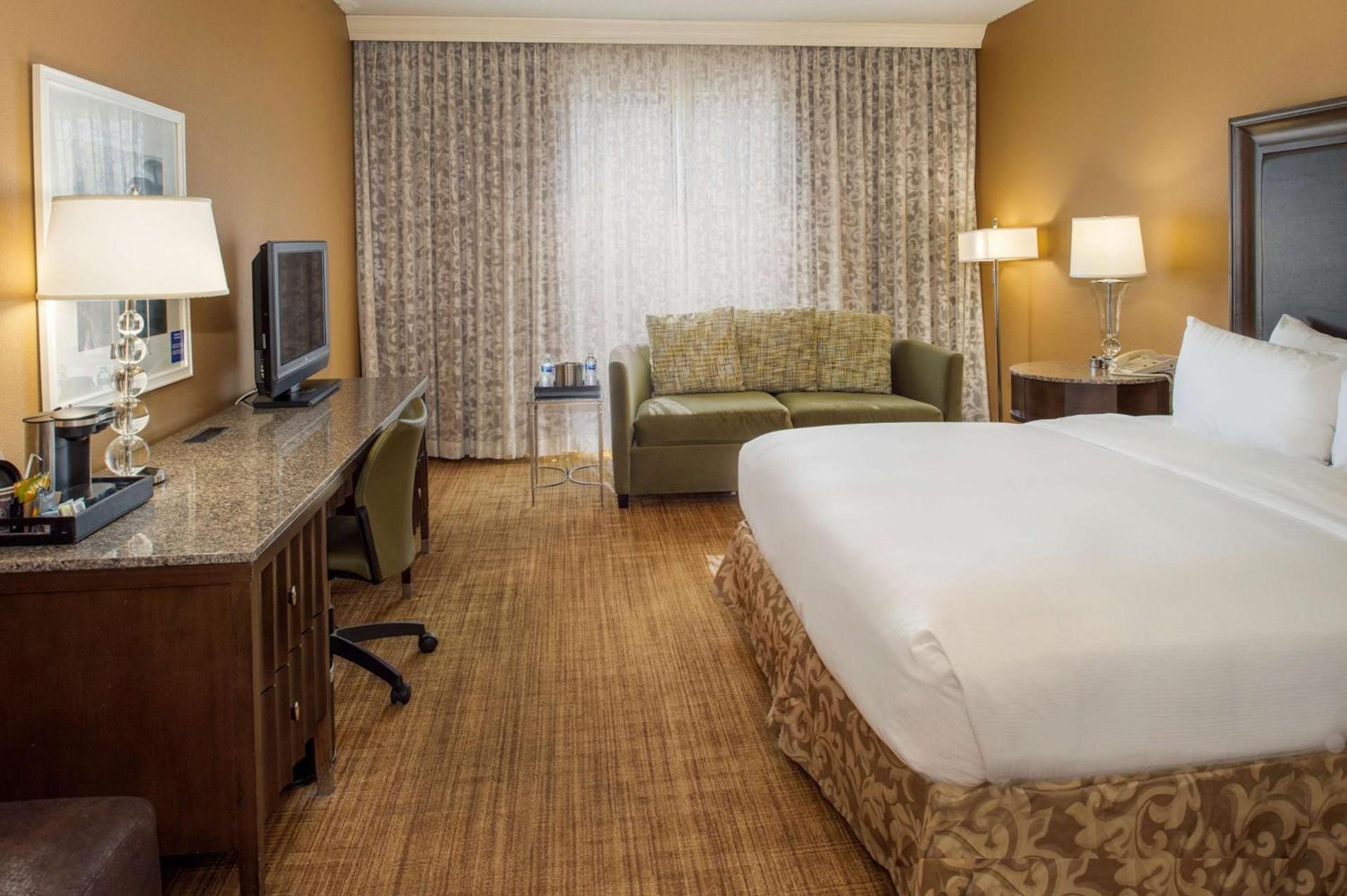Hilton St. Louis Airport photo 64