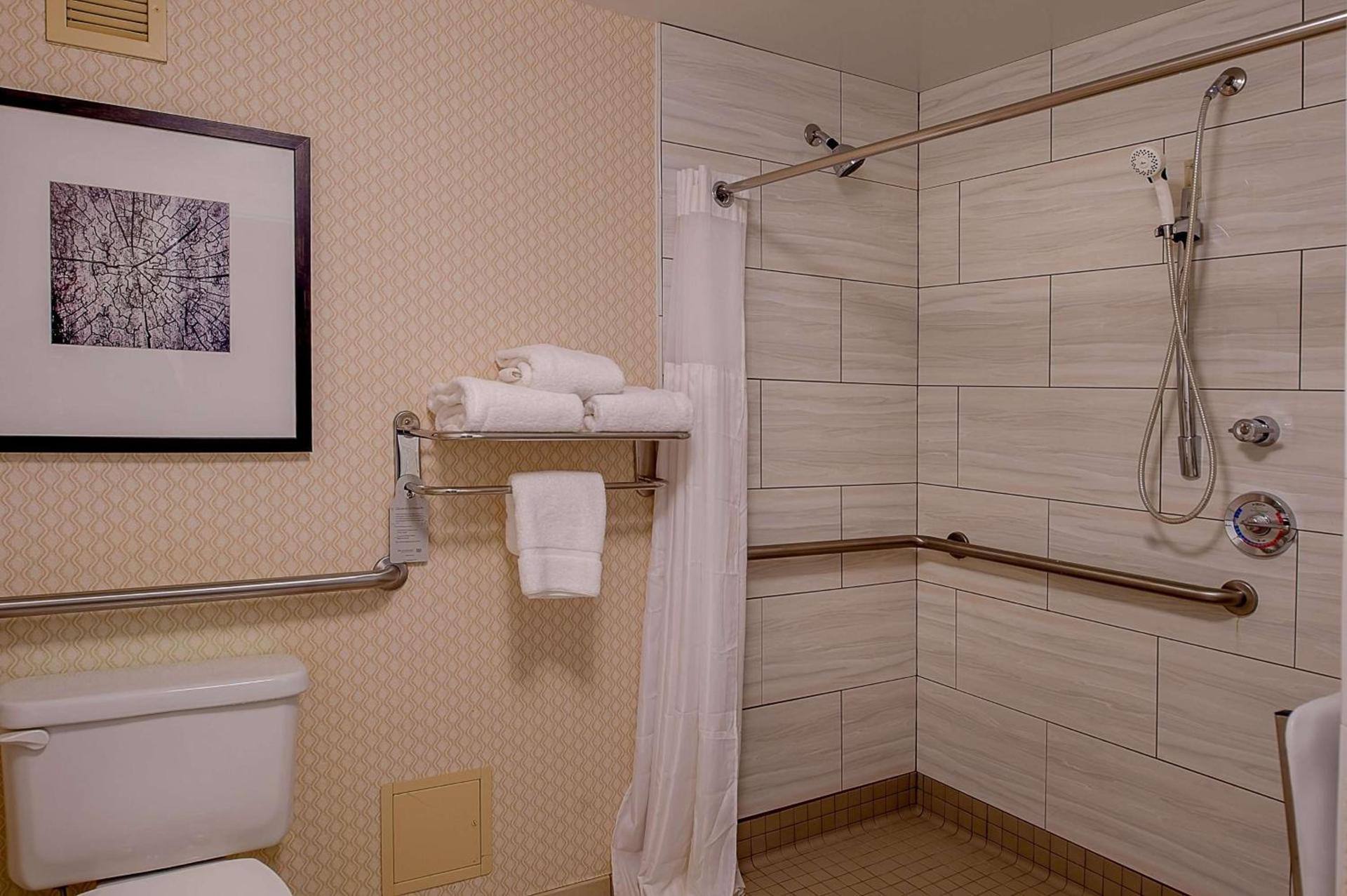 Hilton Garden Inn St. Louis Airport photo 31