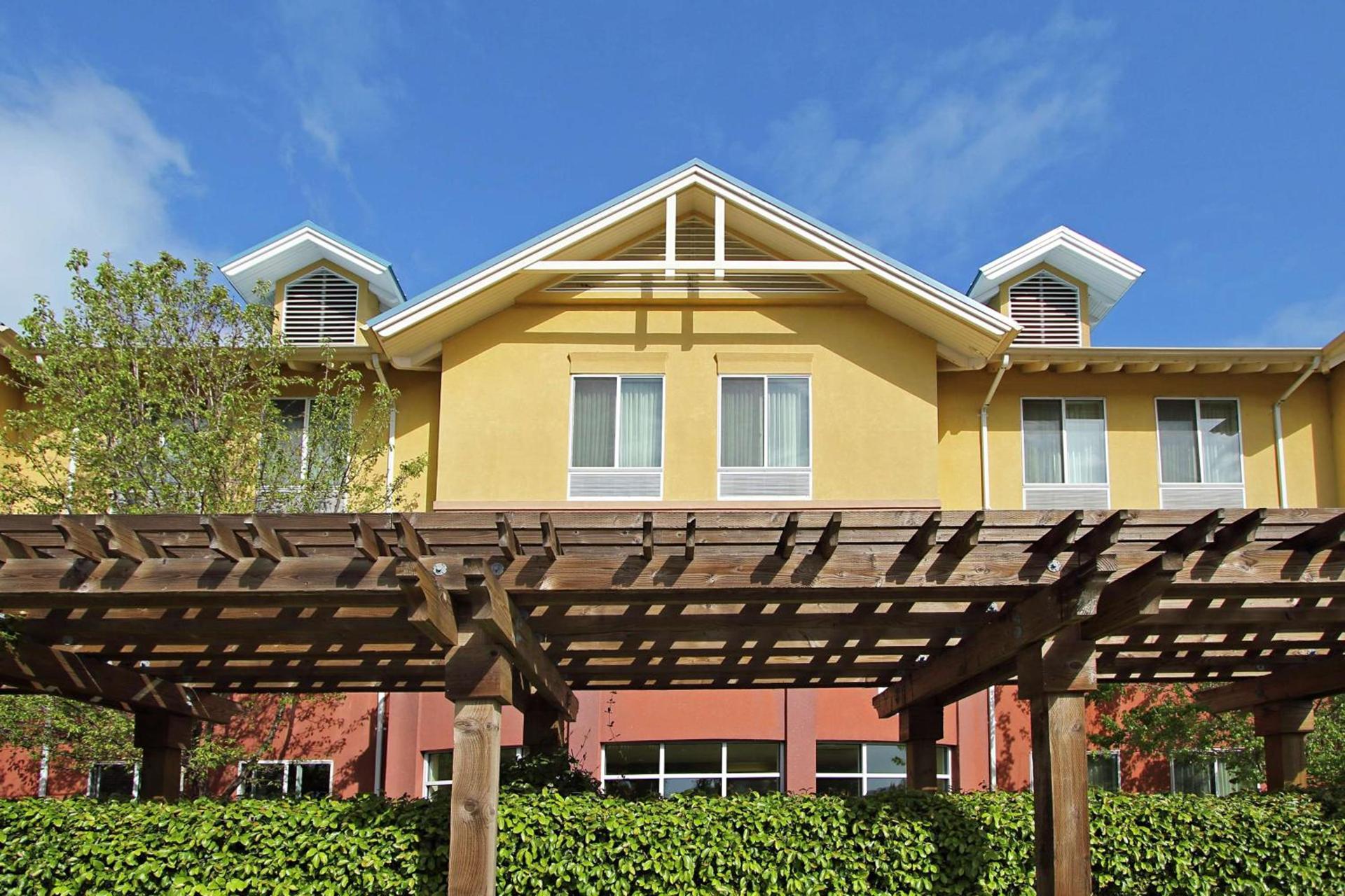 Hilton Garden Inn Sonoma County Airport photo 9