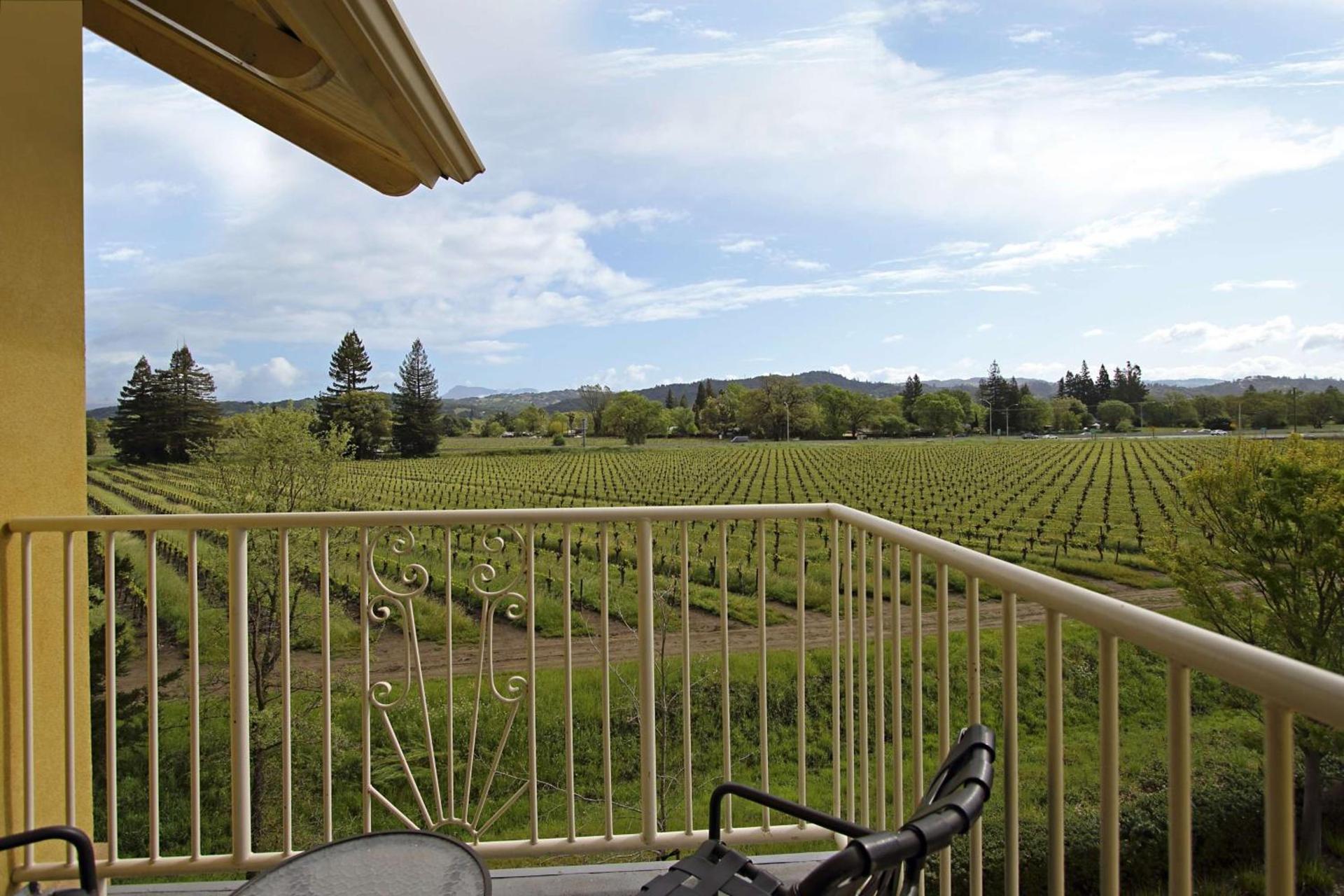 Hilton Garden Inn Sonoma County Airport photo 10