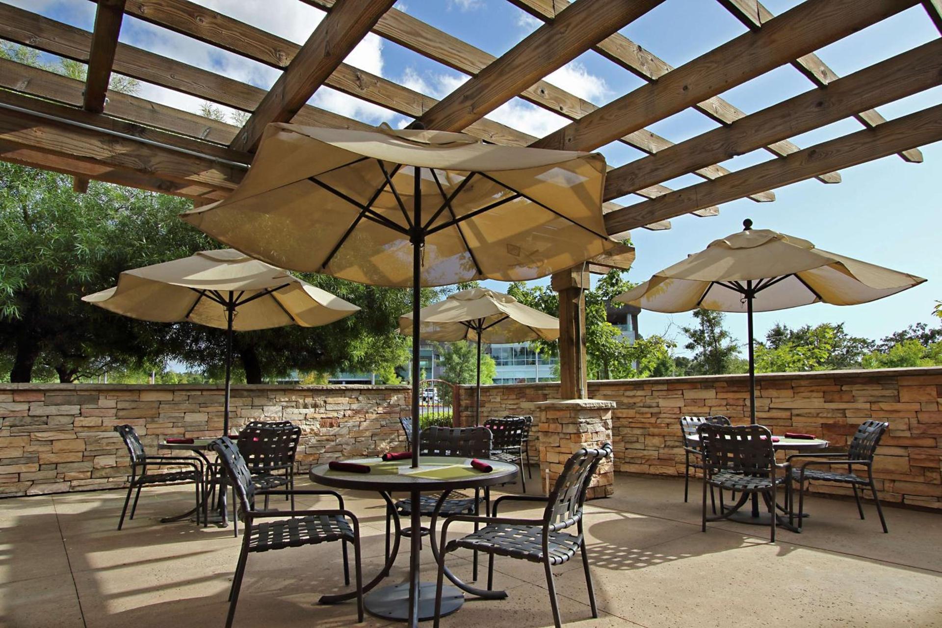 Hilton Garden Inn Sonoma County Airport photo 11