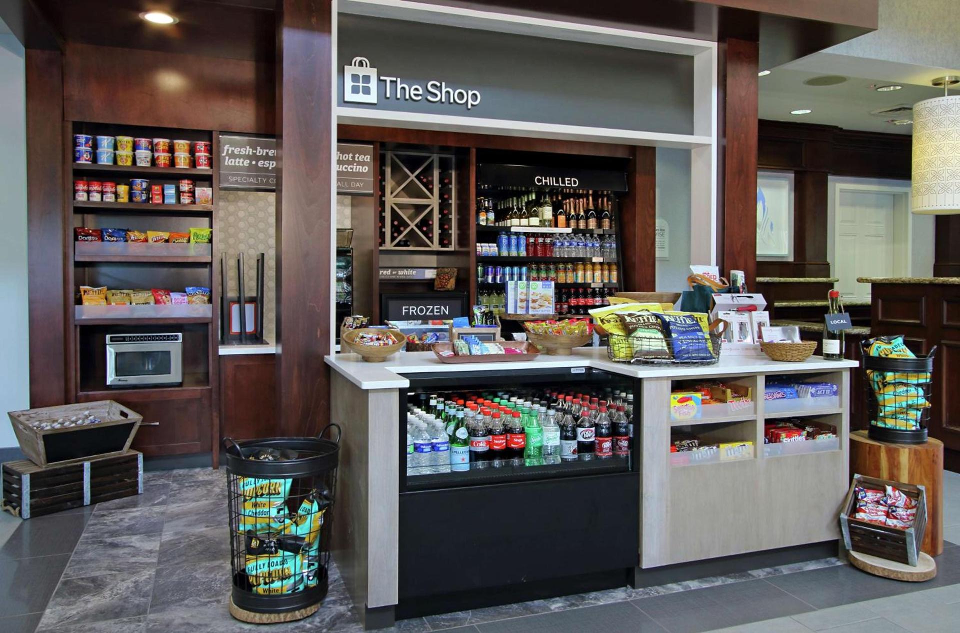 Hilton Garden Inn Sonoma County Airport photo 44