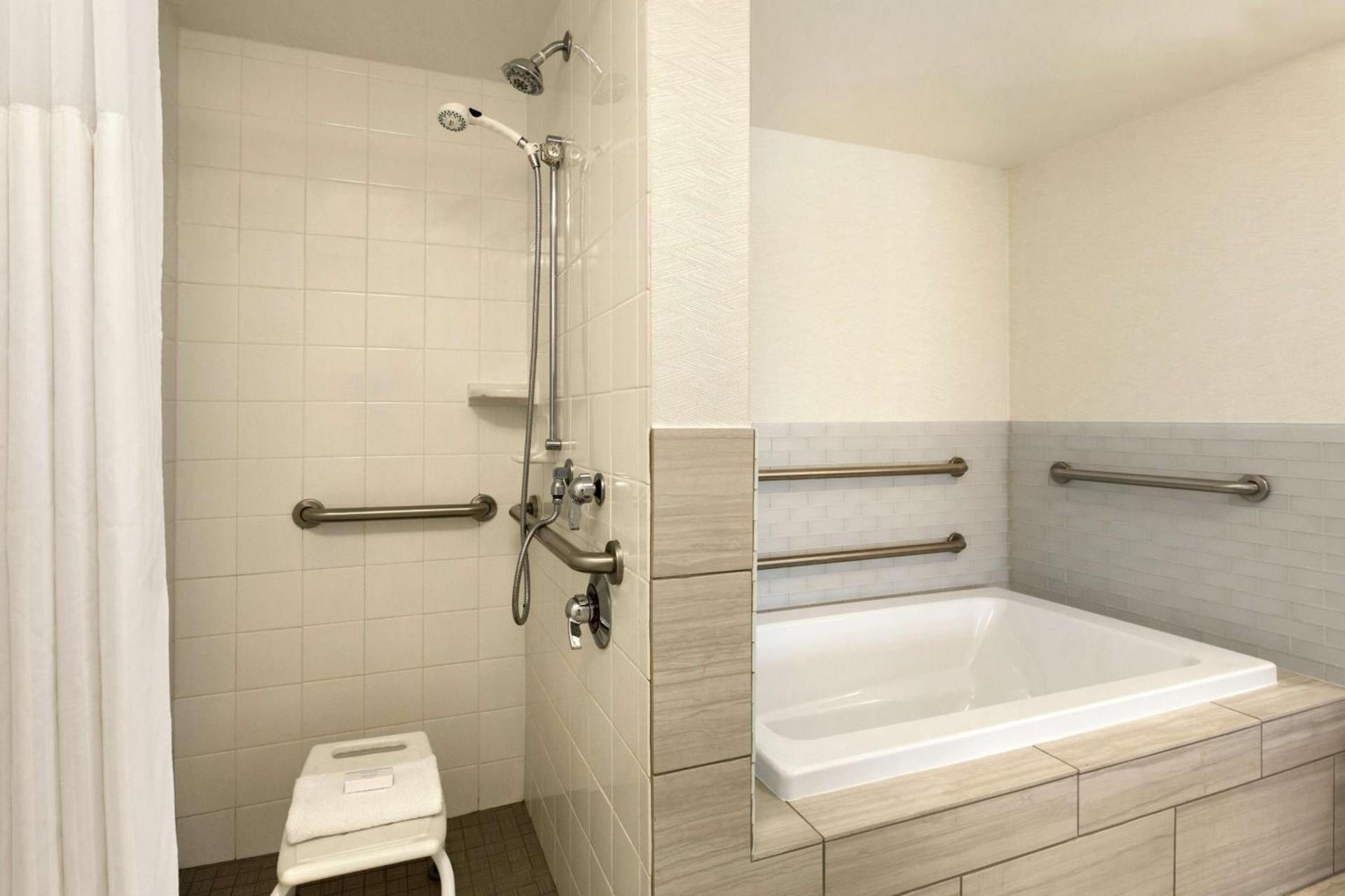 Hilton Garden Inn Tifton photo 23