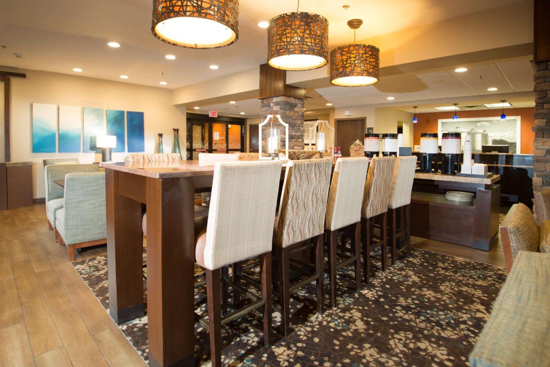 Hampton Inn Tiffin photo 2