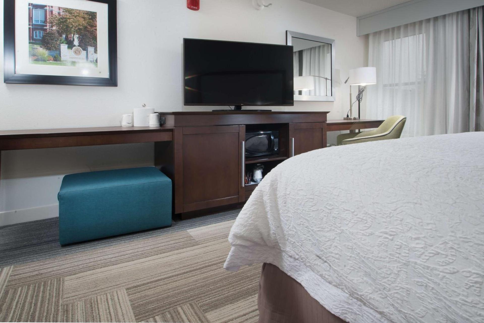 Hampton Inn Tiffin photo 12