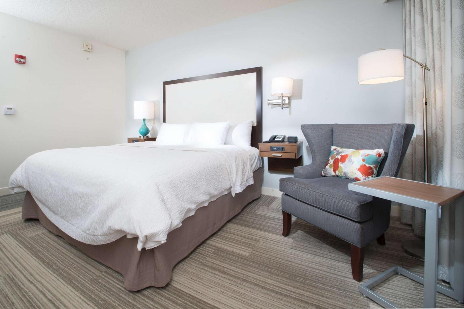 Hampton Inn Tiffin photo 25